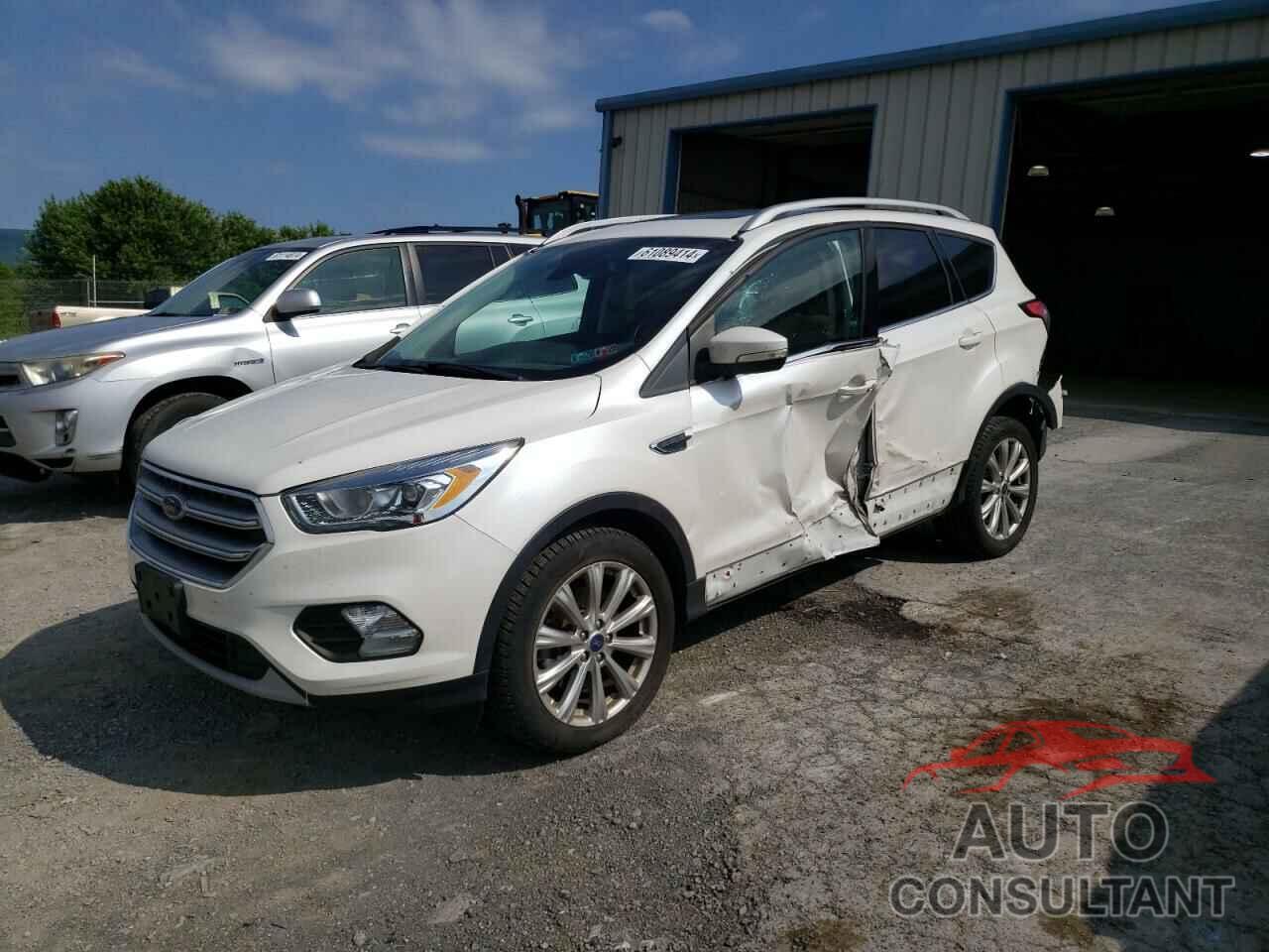 FORD ESCAPE 2017 - 1FMCU9JD4HUC46184