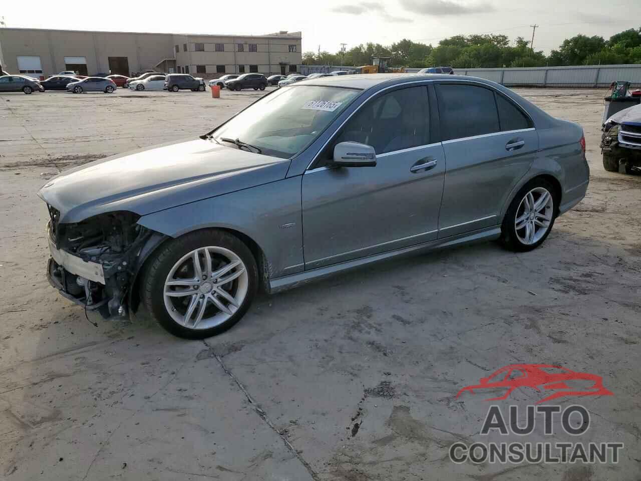MERCEDES-BENZ C-CLASS 2012 - WDDGF4HBXCR221301
