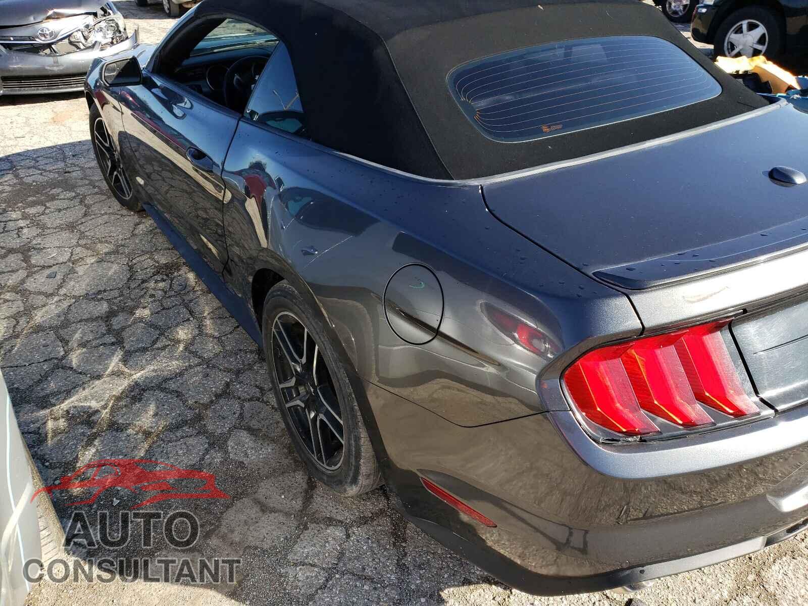 FORD MUSTANG 2018 - 1FATP8UH7J5111663