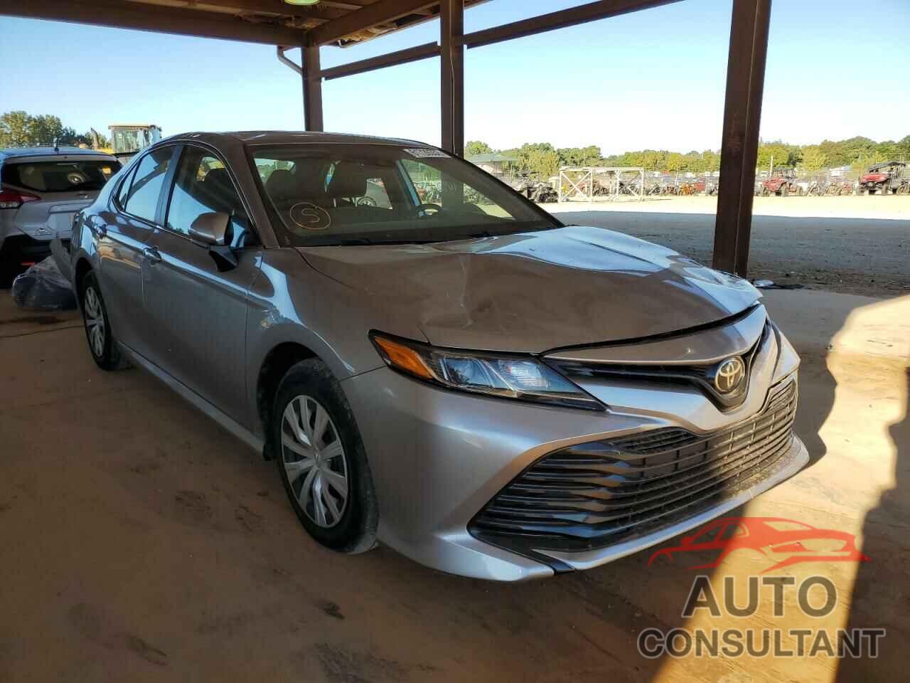 TOYOTA CAMRY 2019 - 4T1B11HK4KU682602