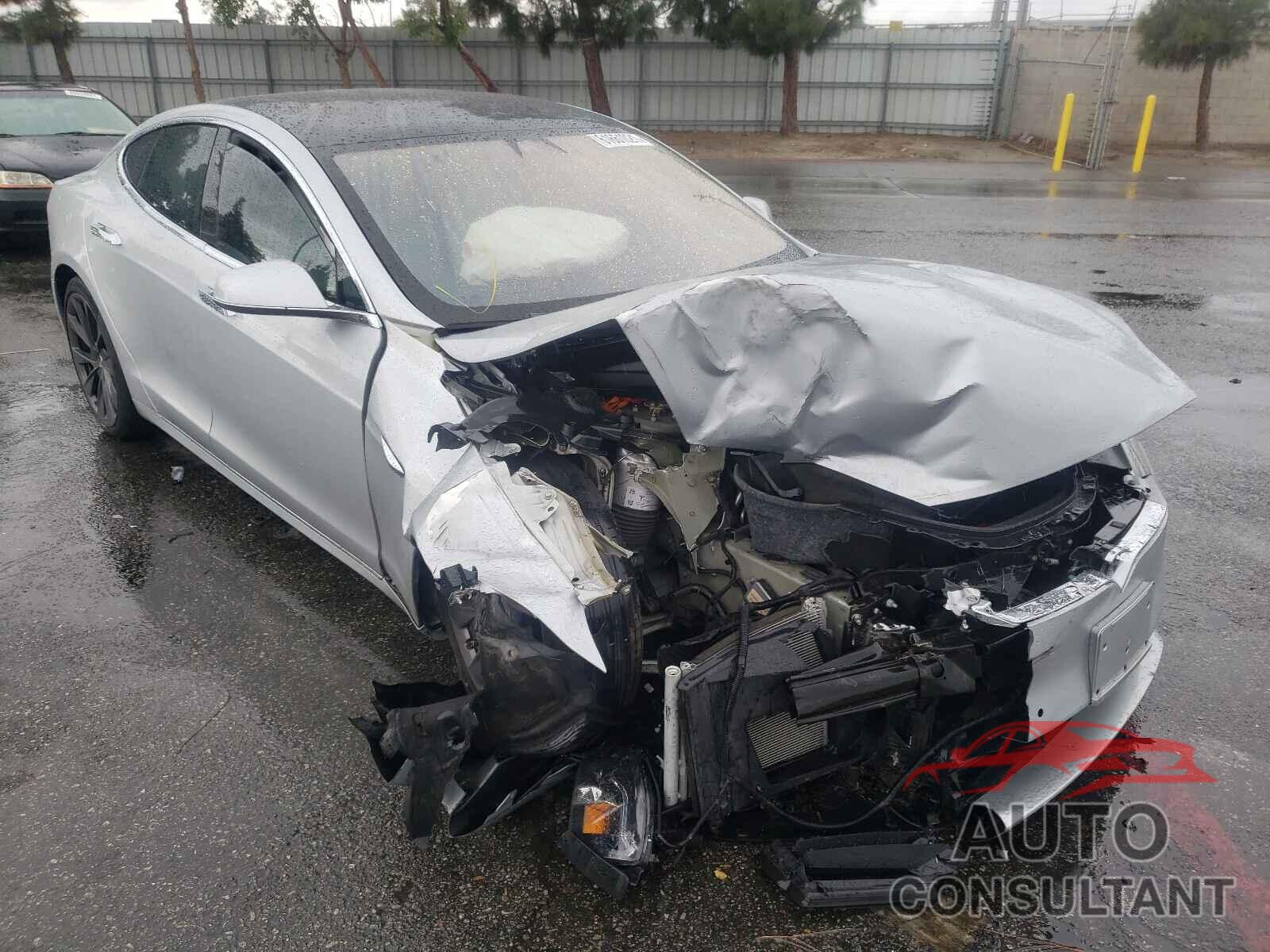 TESLA MODEL S 2018 - 5YJSA1E26JF282816