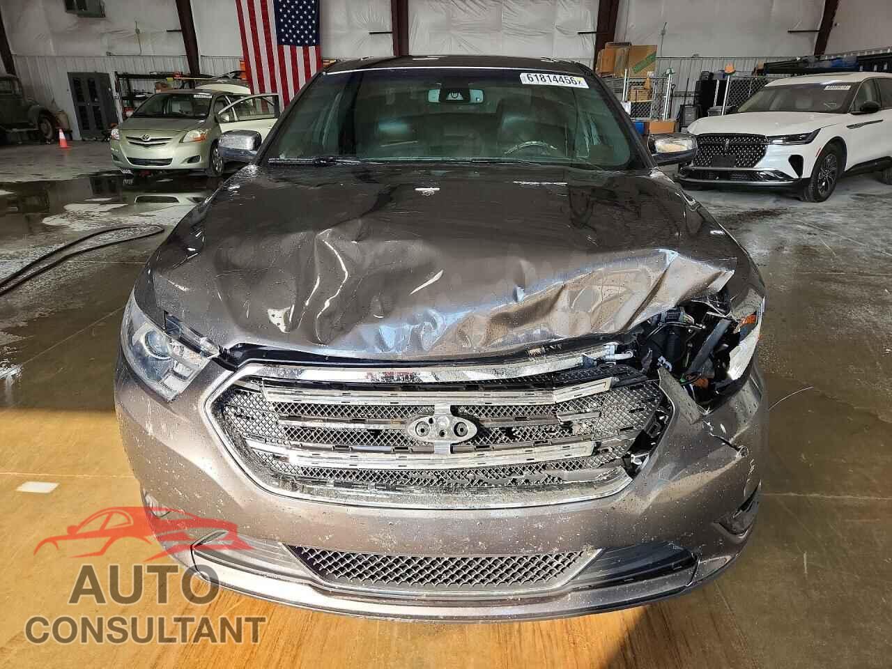 FORD TAURUS 2017 - 1FAHP2F87HG102606