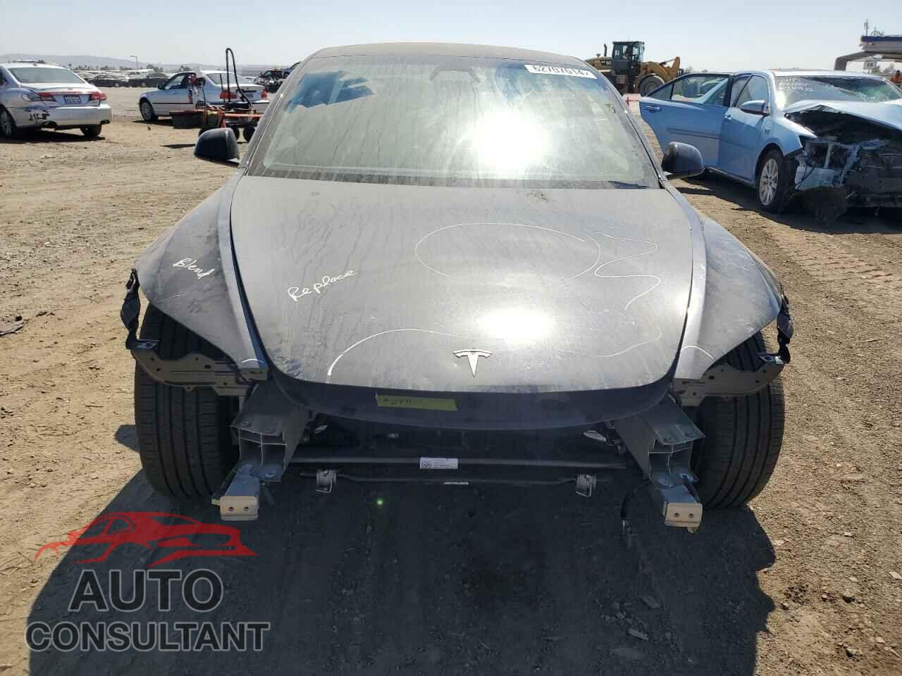 TESLA MODEL 3 2024 - 5YJ3E1EA7RF747583