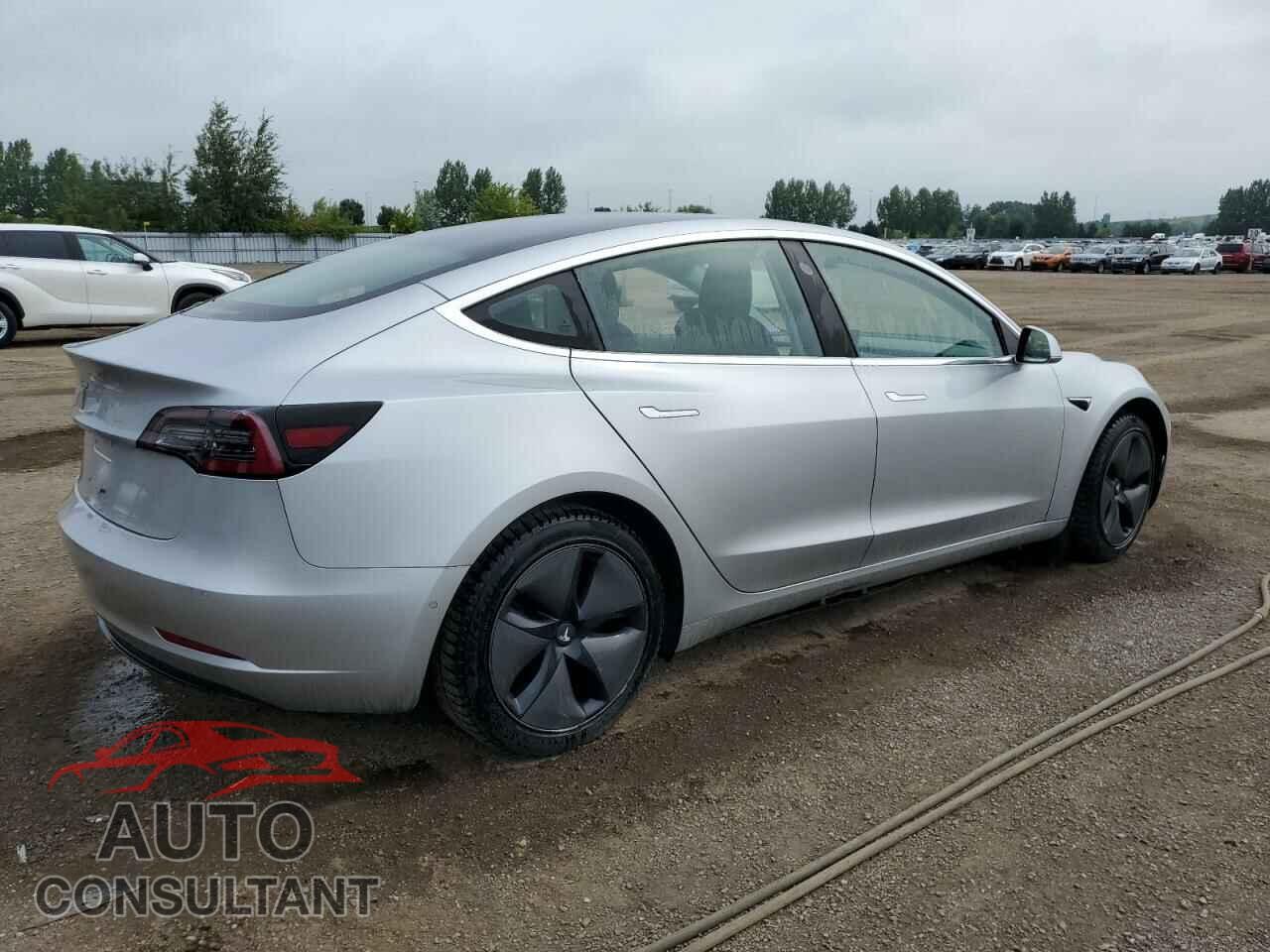 TESLA MODEL 3 2018 - 5YJ3E1EA6JF105554