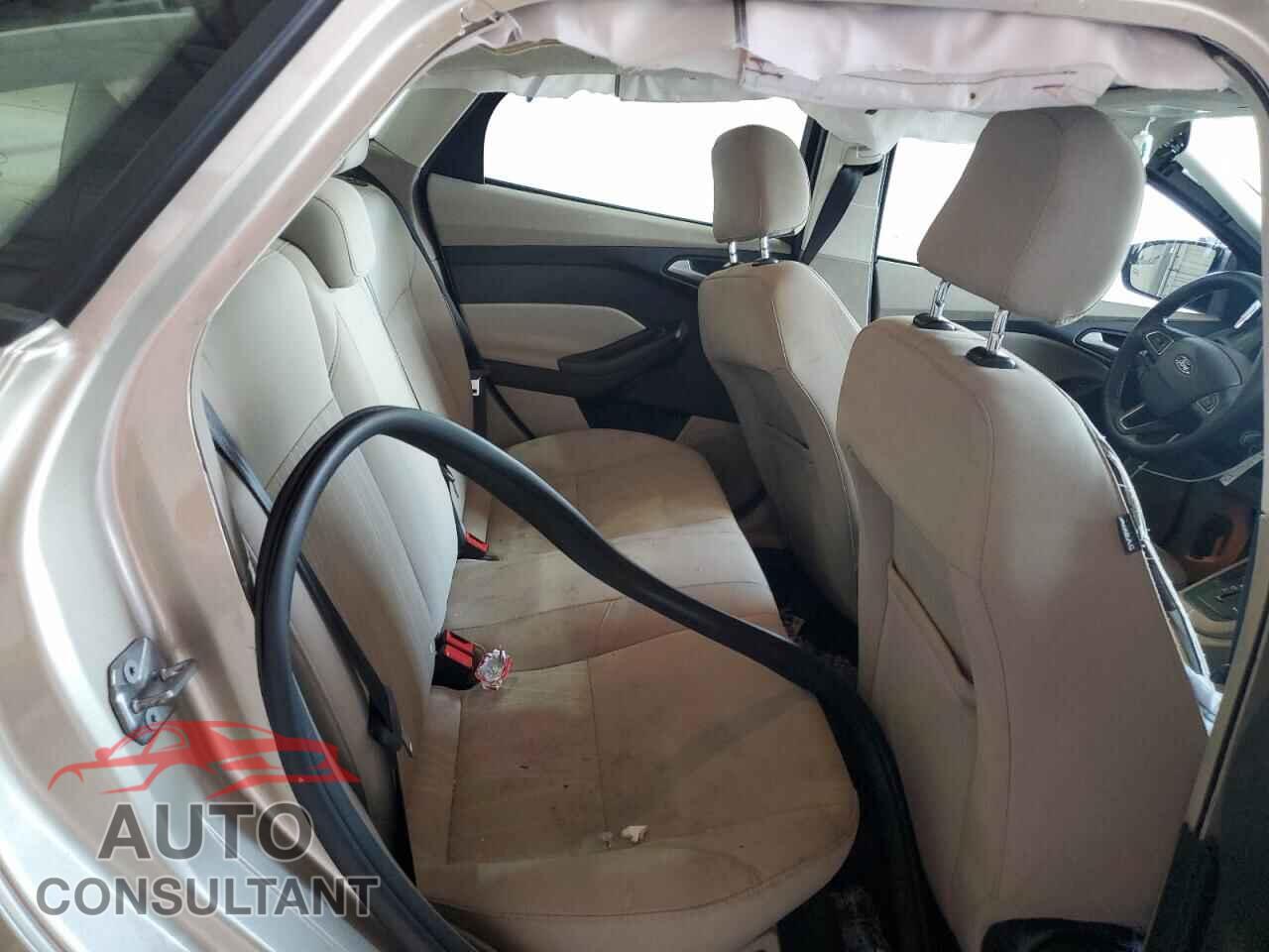 FORD FOCUS 2017 - 1FADP3F29HL312907