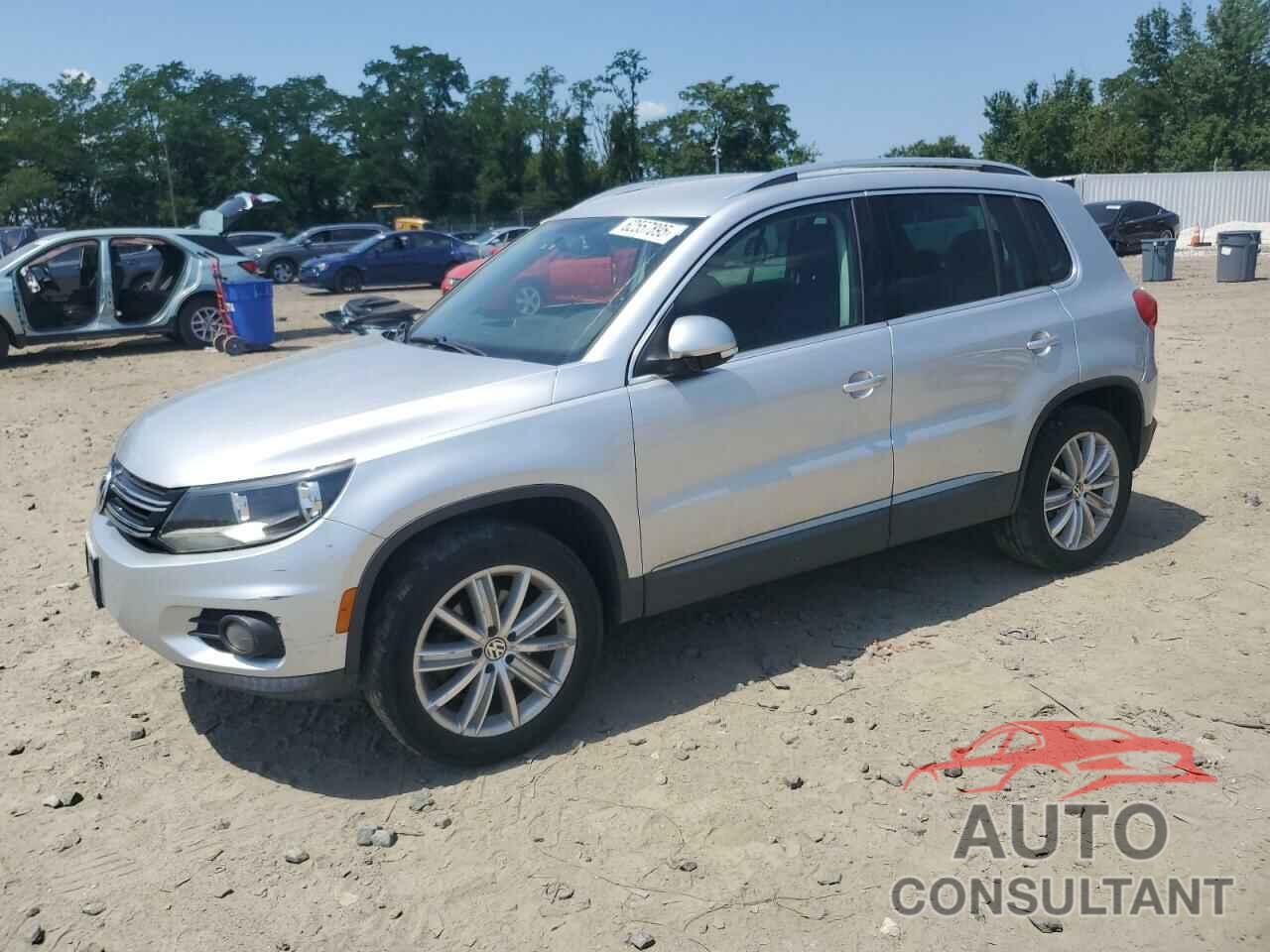 VOLKSWAGEN TIGUAN 2013 - WVGBV7AX3DW508413