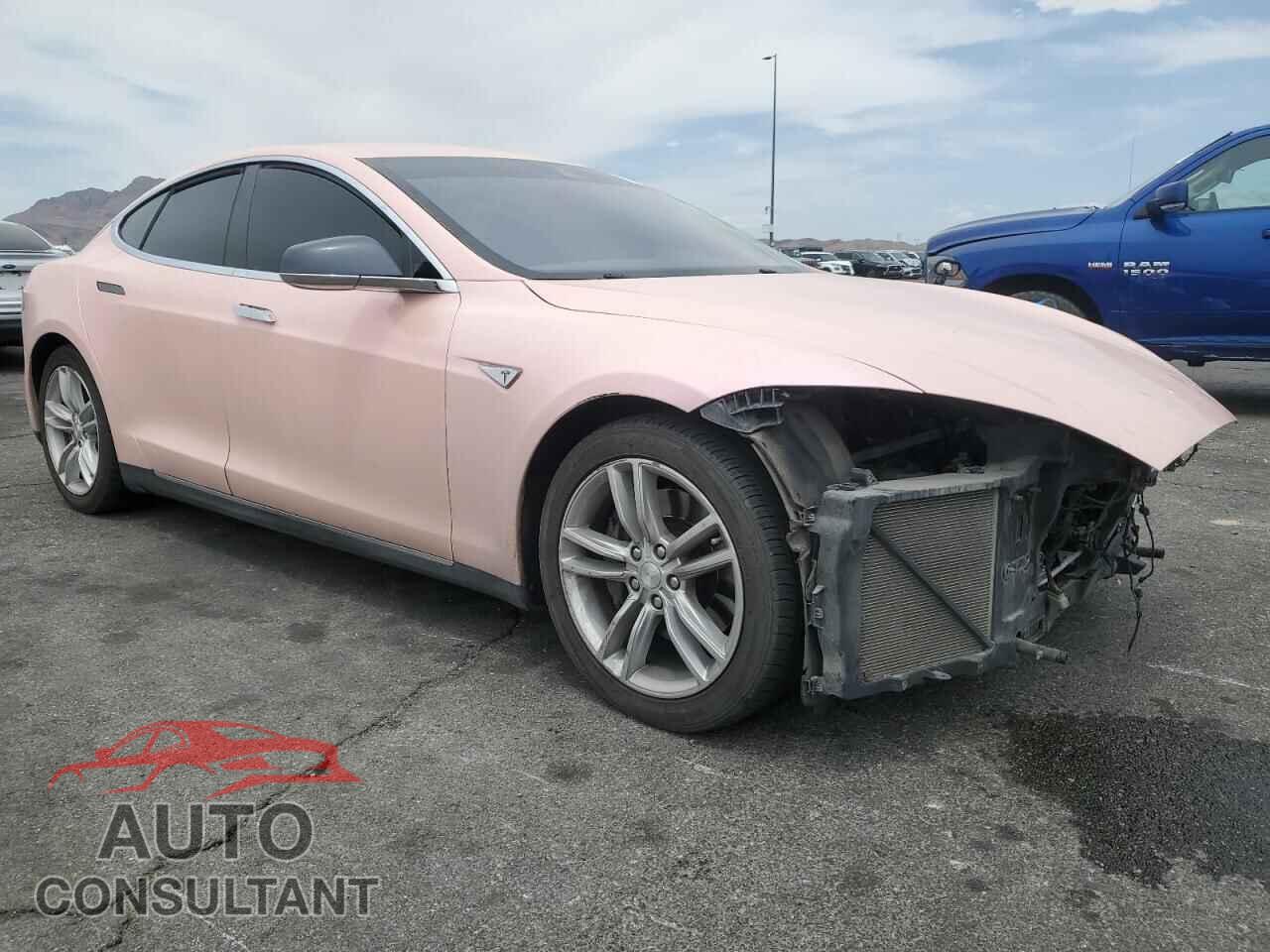 TESLA MODEL S 2015 - 5YJSA1E25FF106718