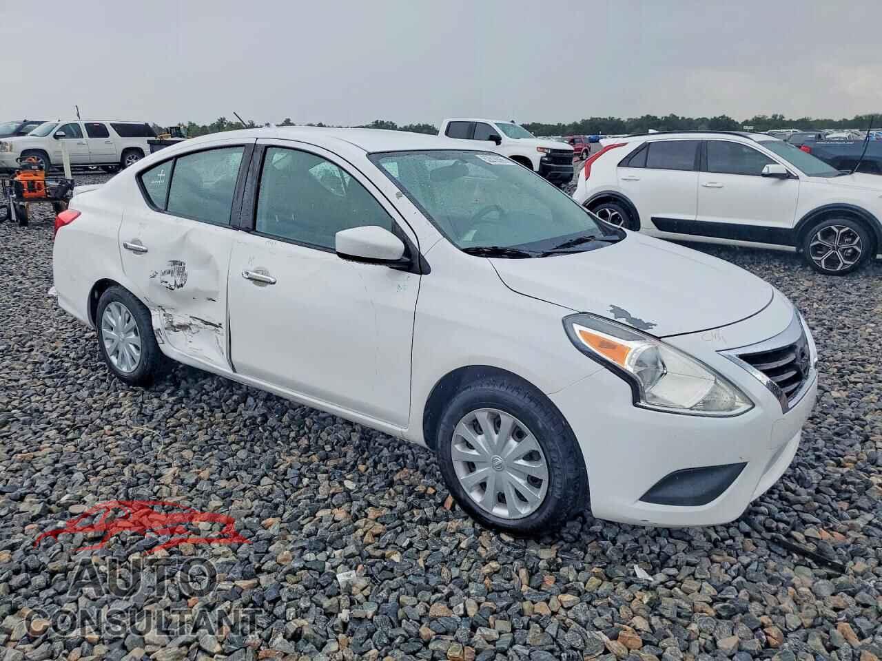 NISSAN VERSA 2019 - 3N1CN7AP3KL868683
