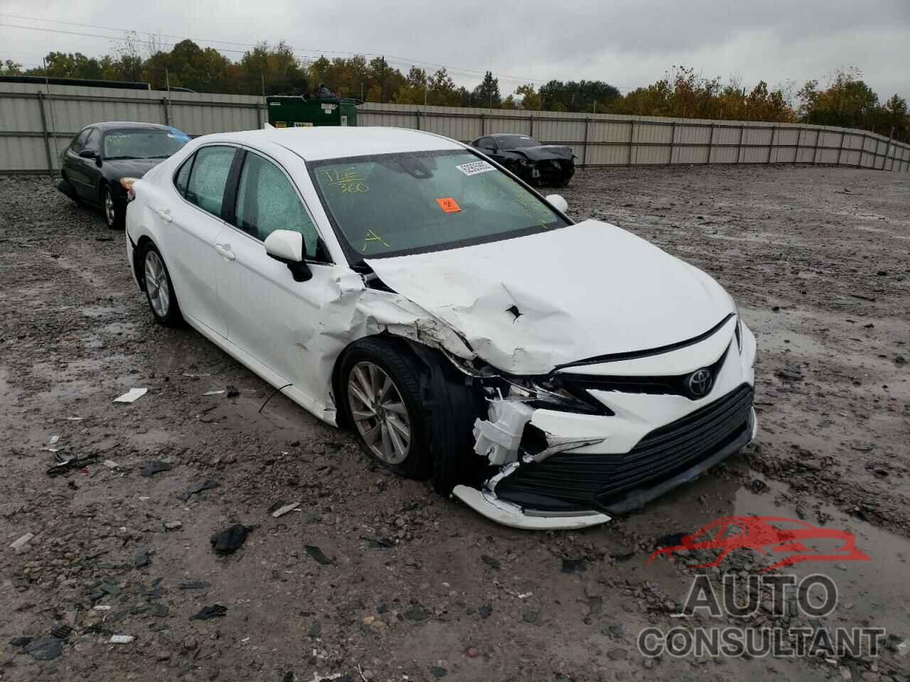 TOYOTA CAMRY 2022 - 4T1C11AK1NU689803