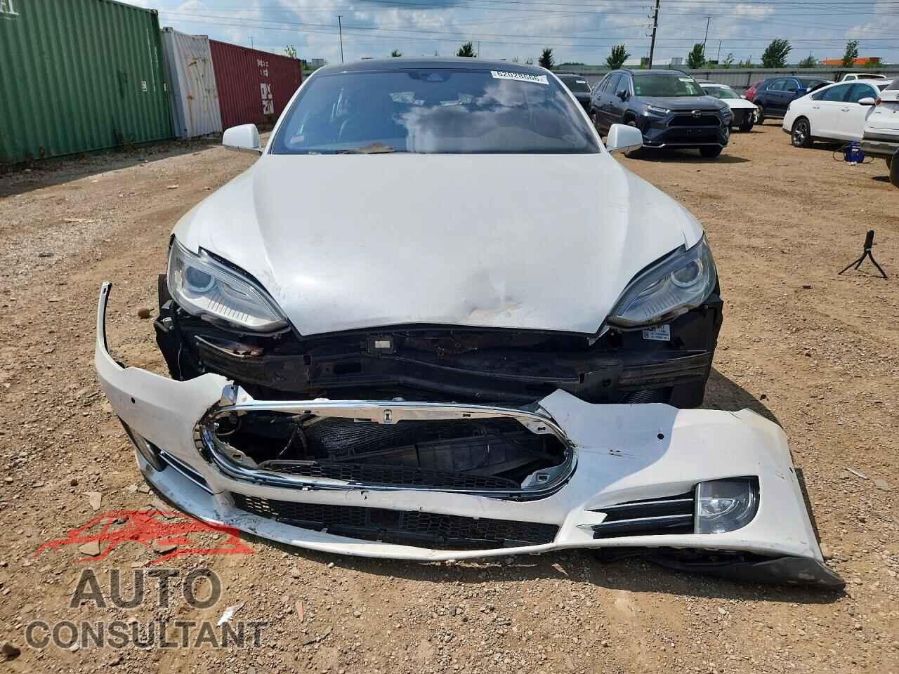 TESLA MODEL S 2015 - 5YJSA1E29FF109105
