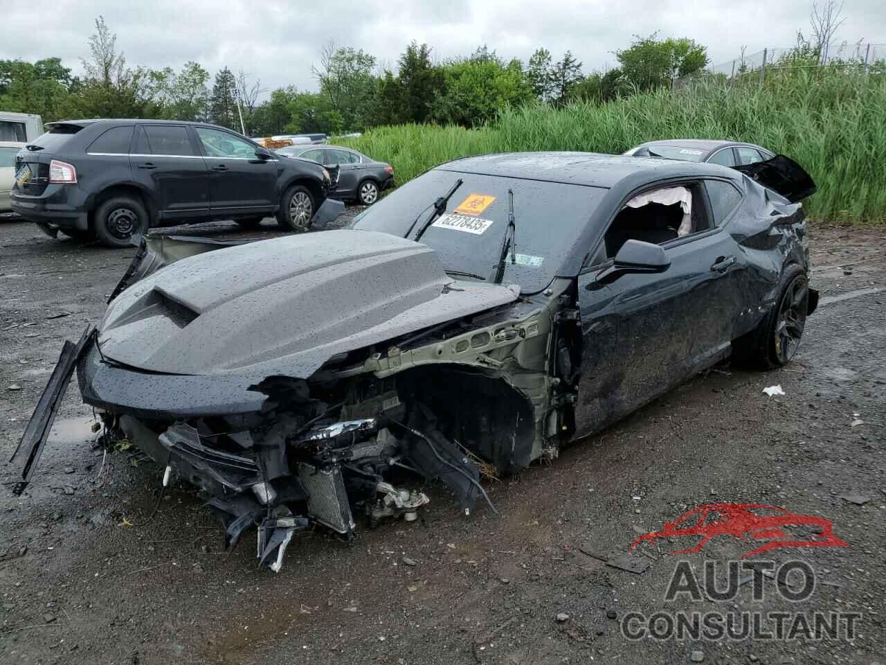 CHEVROLET CAMARO 2018 - 1G1FE1R7XJ0186321