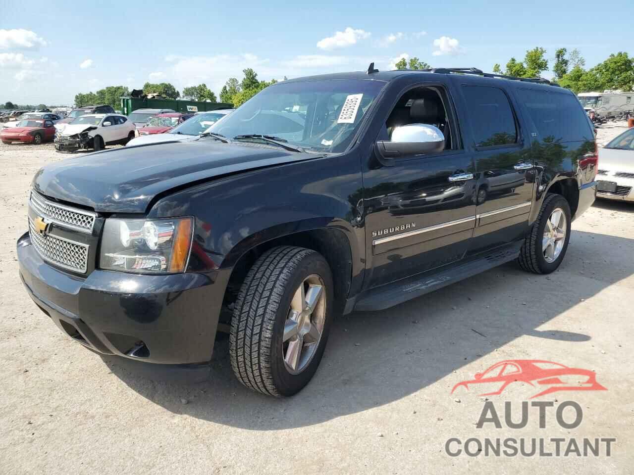 CHEVROLET SUBURBAN 2013 - 1GNSKKE75DR301036