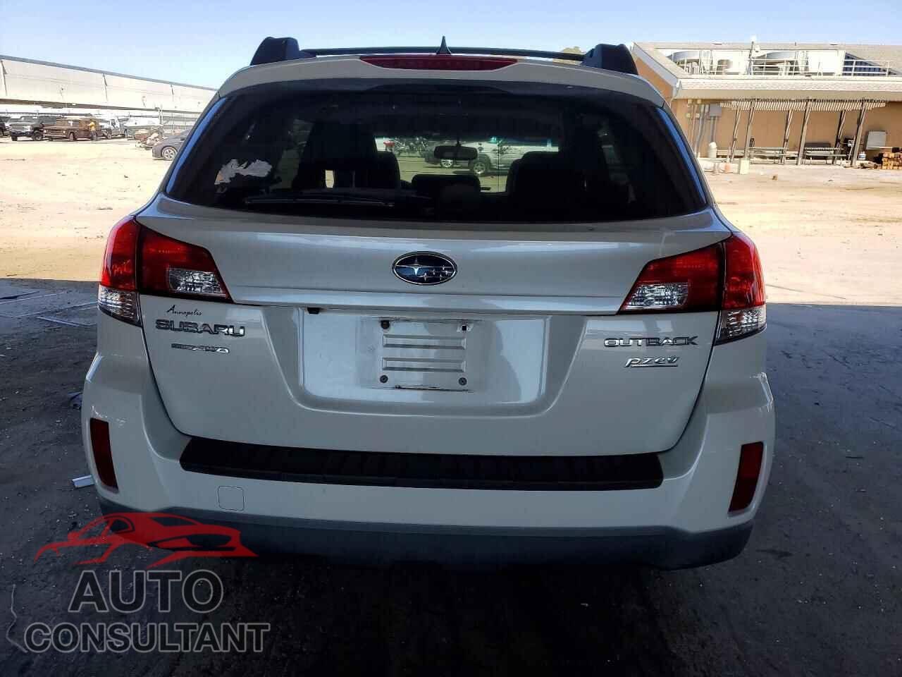 SUBARU OUTBACK 2014 - 4S4BRBLC8E3308731