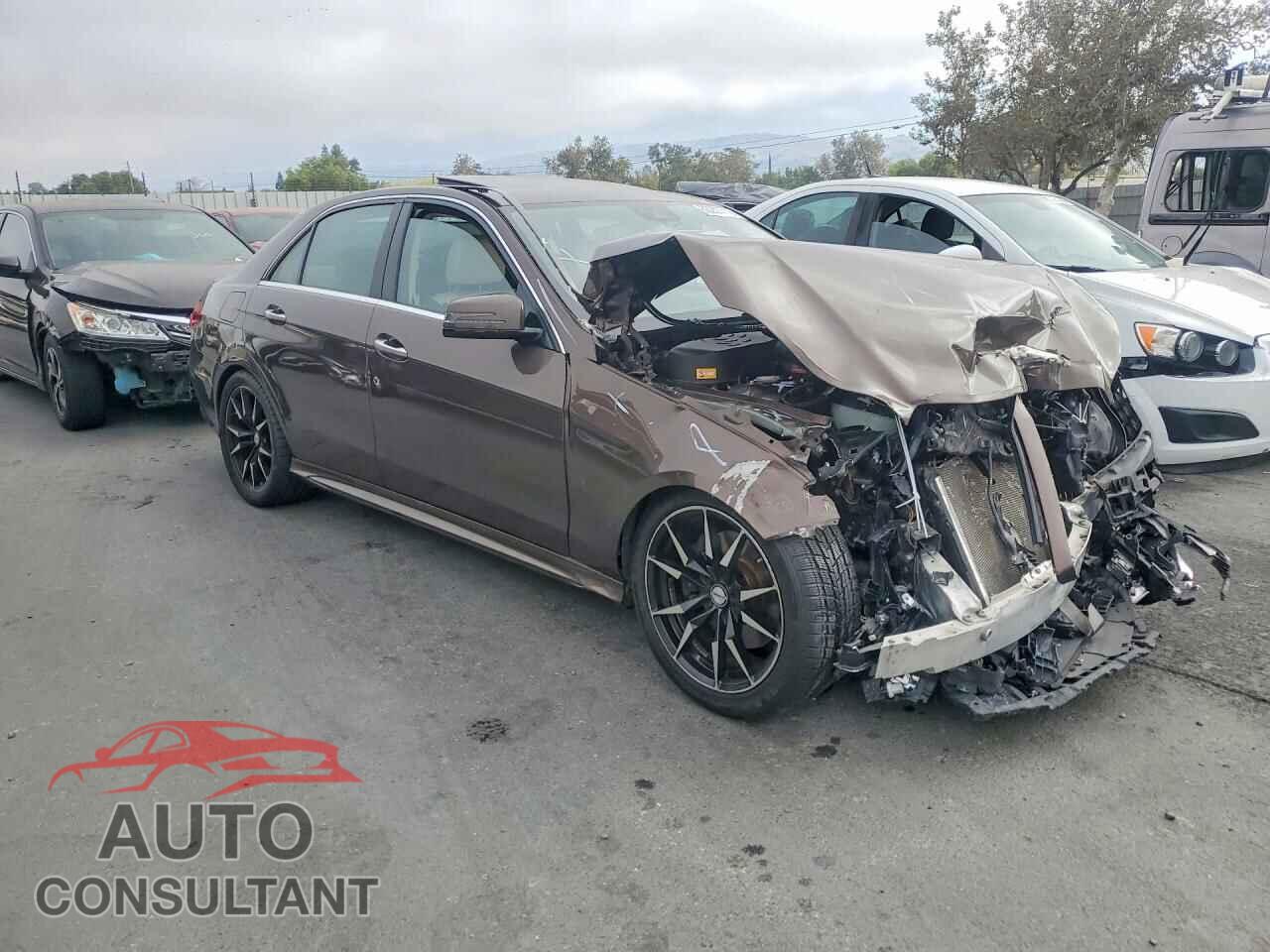 MERCEDES-BENZ E-CLASS 2014 - WDDHF5KB0EA974078