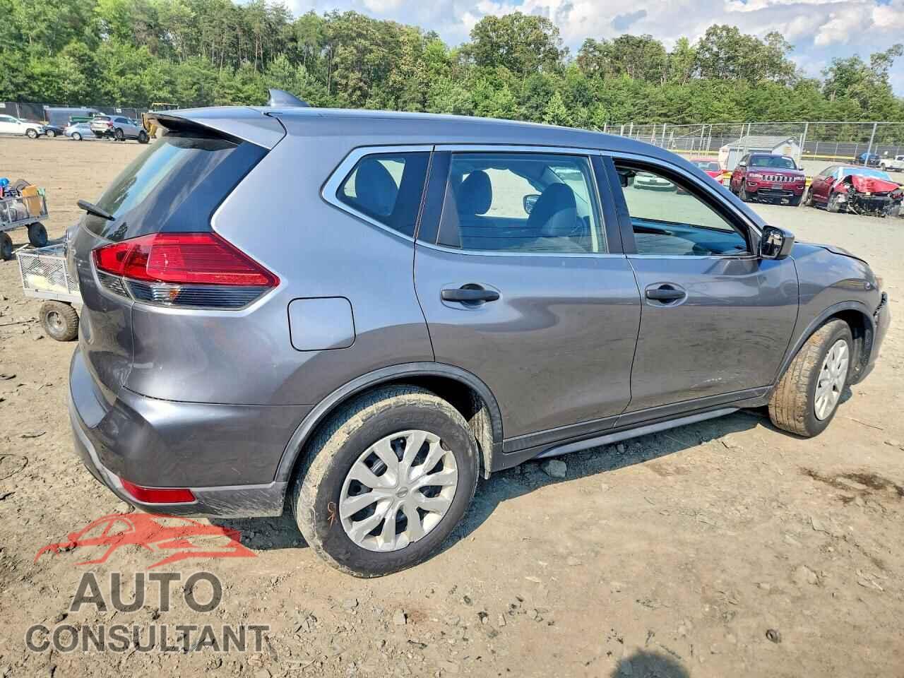NISSAN ROGUE 2017 - KNMAT2MT9HP575910