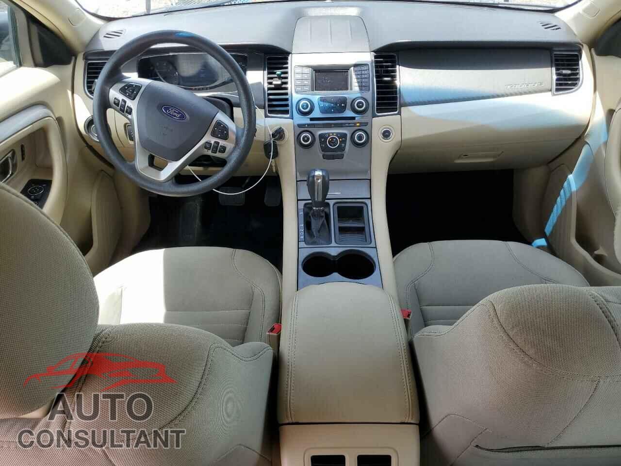 FORD TAURUS 2015 - 1FAHP2D82FG159876
