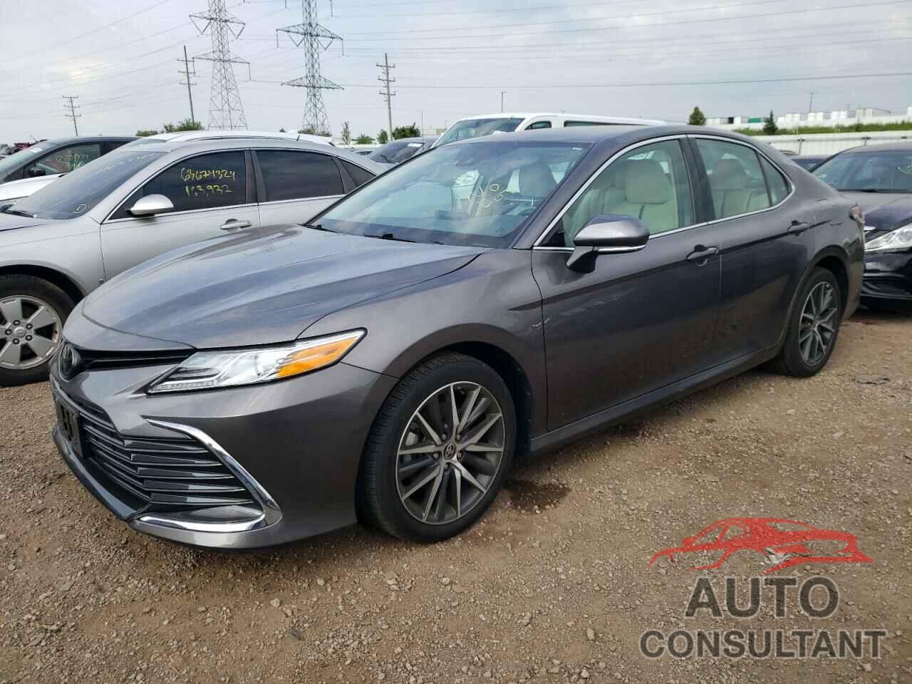 TOYOTA CAMRY 2021 - 4T1F11BK2MU038397