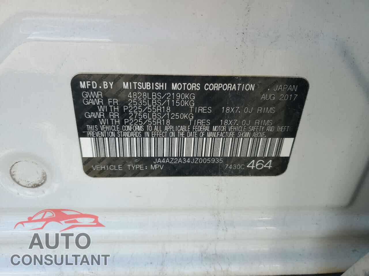MITSUBISHI OUTLANDER 2018 - JA4AZ2A34JZ005935