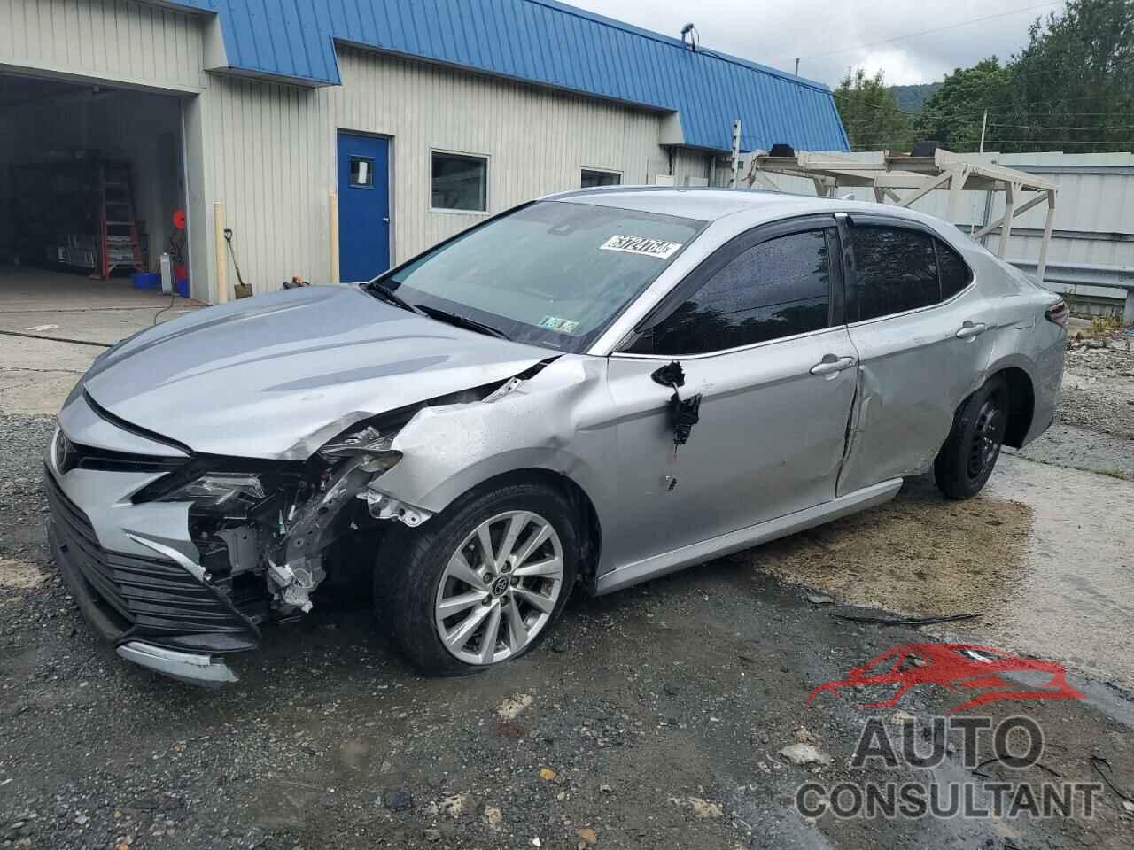 TOYOTA CAMRY 2021 - 4T1C11AK4MU528831