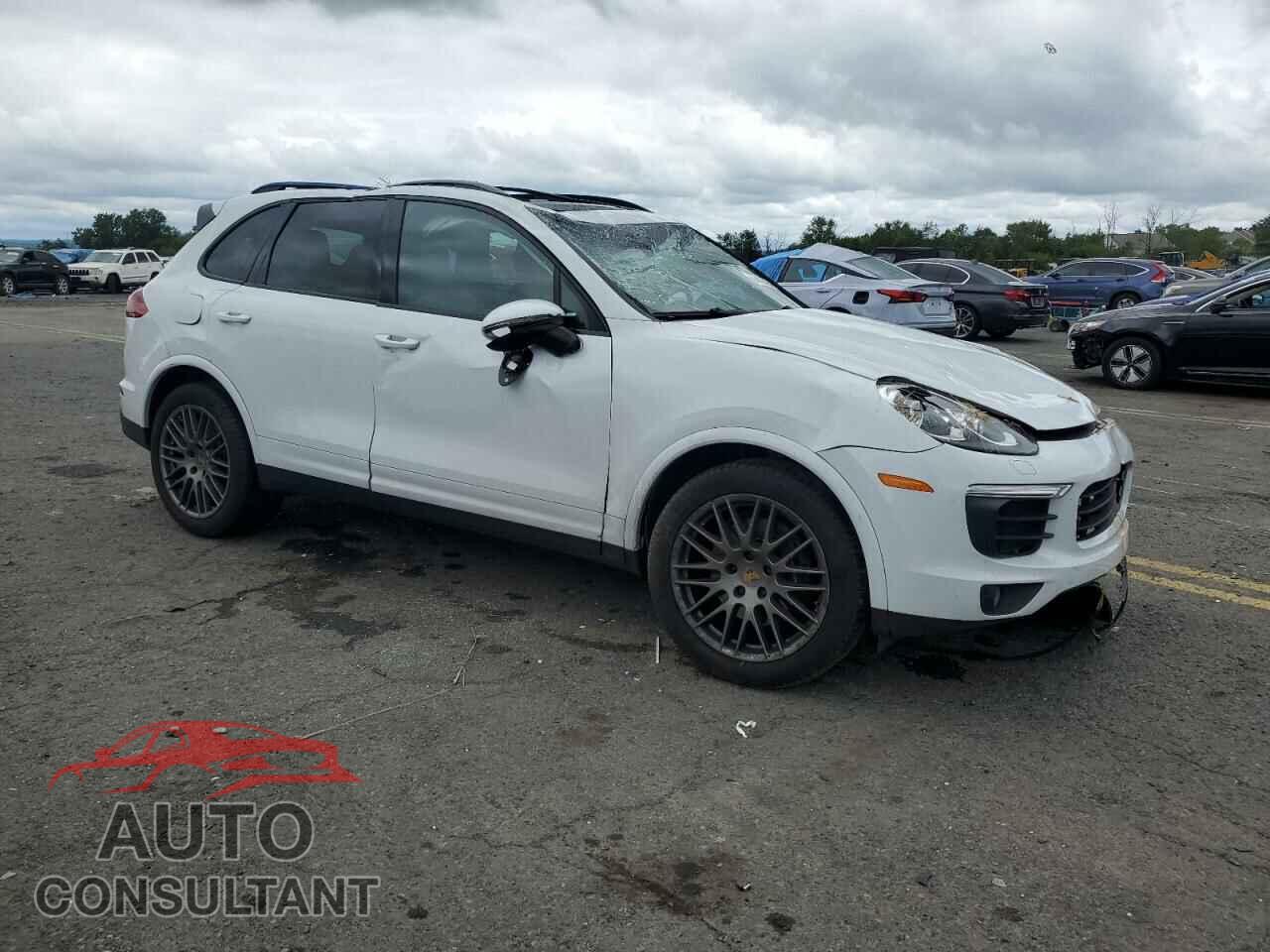 PORSCHE CAYENNE 2017 - WP1AA2A23HKA87341