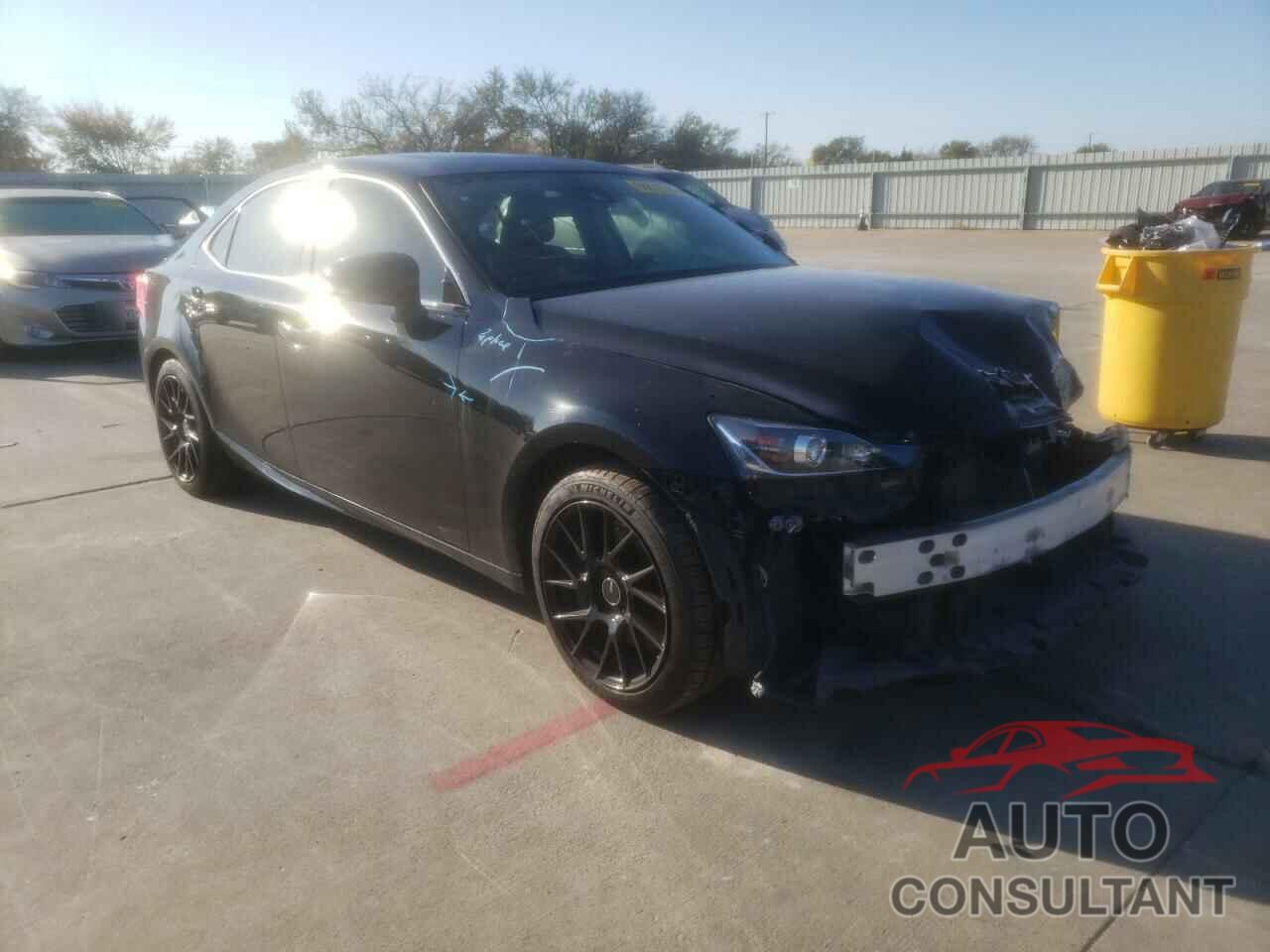 LEXUS IS 2018 - JTHBA1D22J5069329