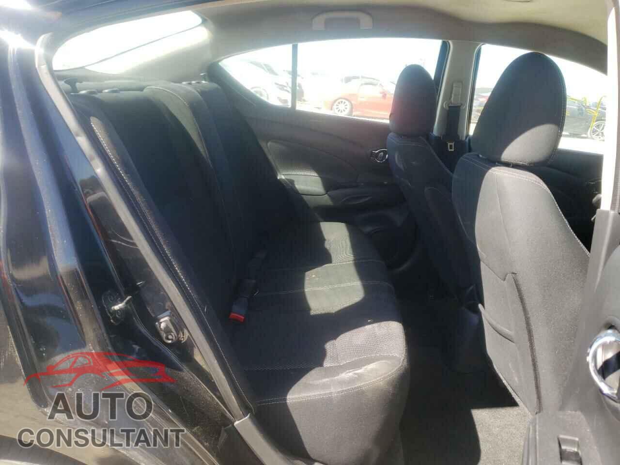NISSAN VERSA 2017 - 3N1CN7AP1HK408100