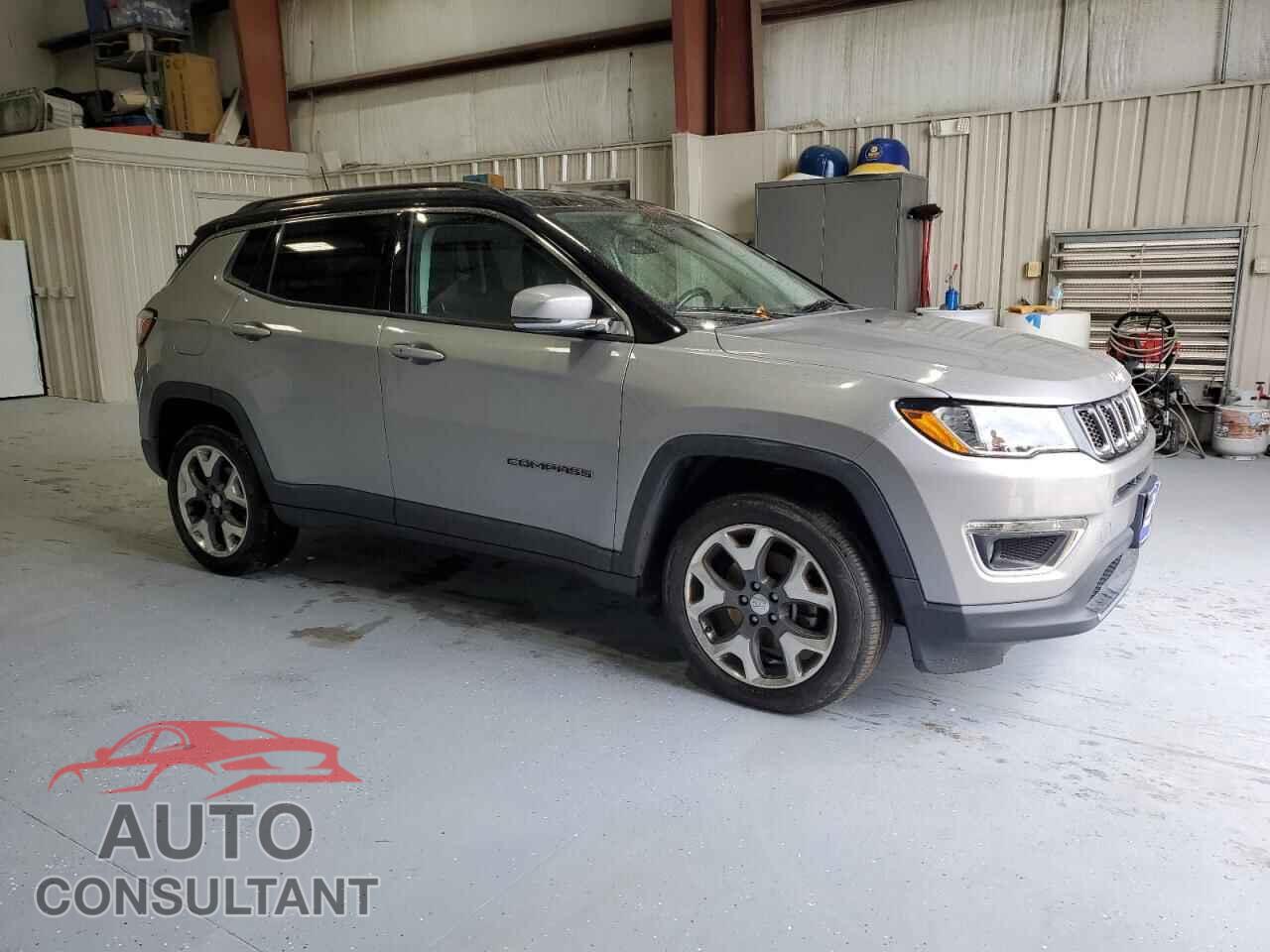 JEEP COMPASS 2018 - 3C4NJDCB0JT135541