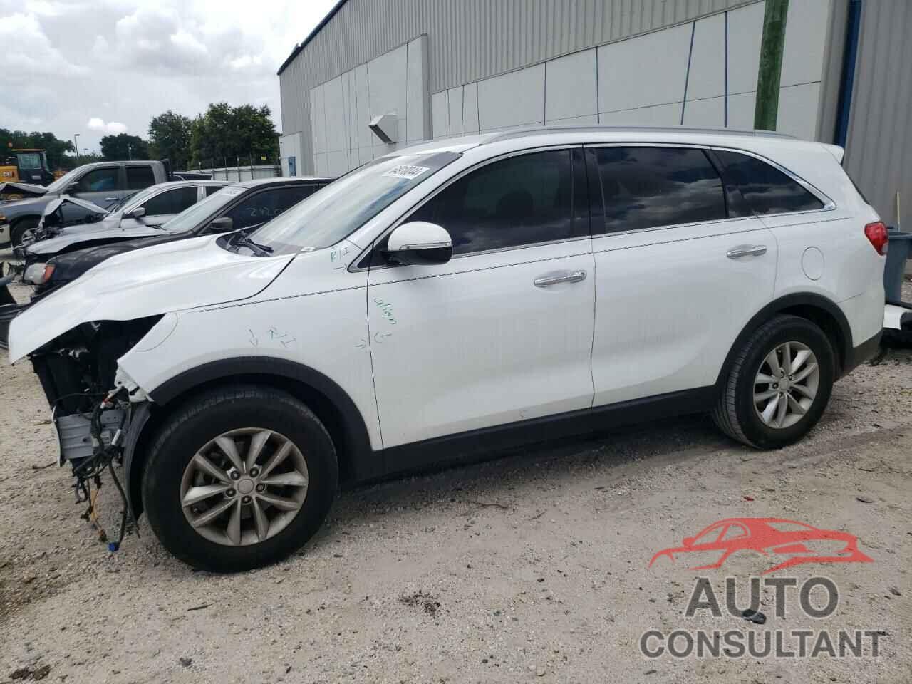 KIA SORENTO 2018 - 5XYPG4A37JG420652