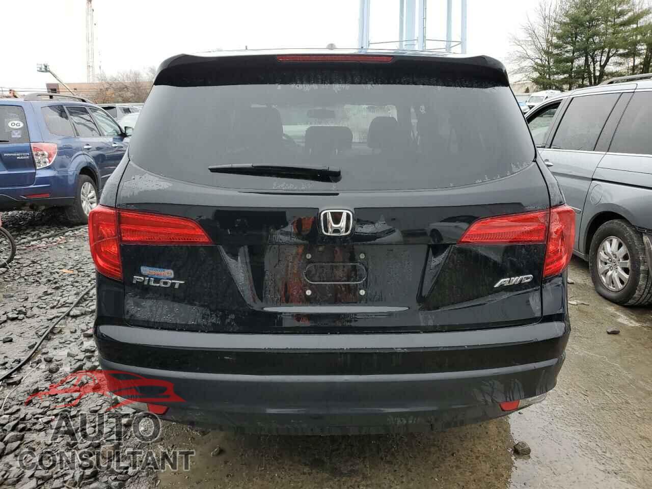 HONDA PILOT 2017 - 5FNYF6H55HB072930