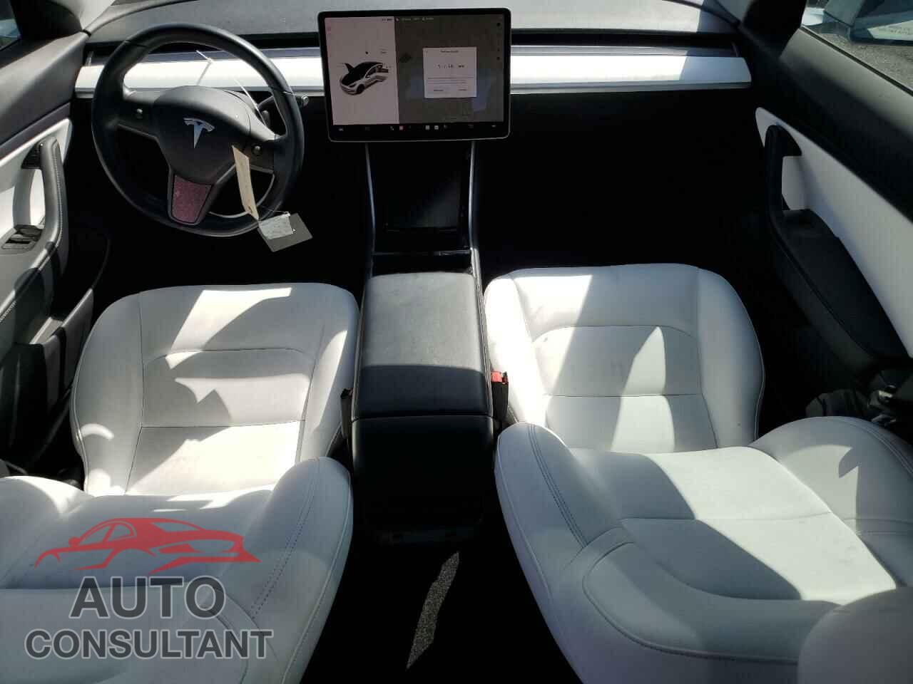 TESLA MODEL 3 2019 - 5YJ3E1EA5KF302149