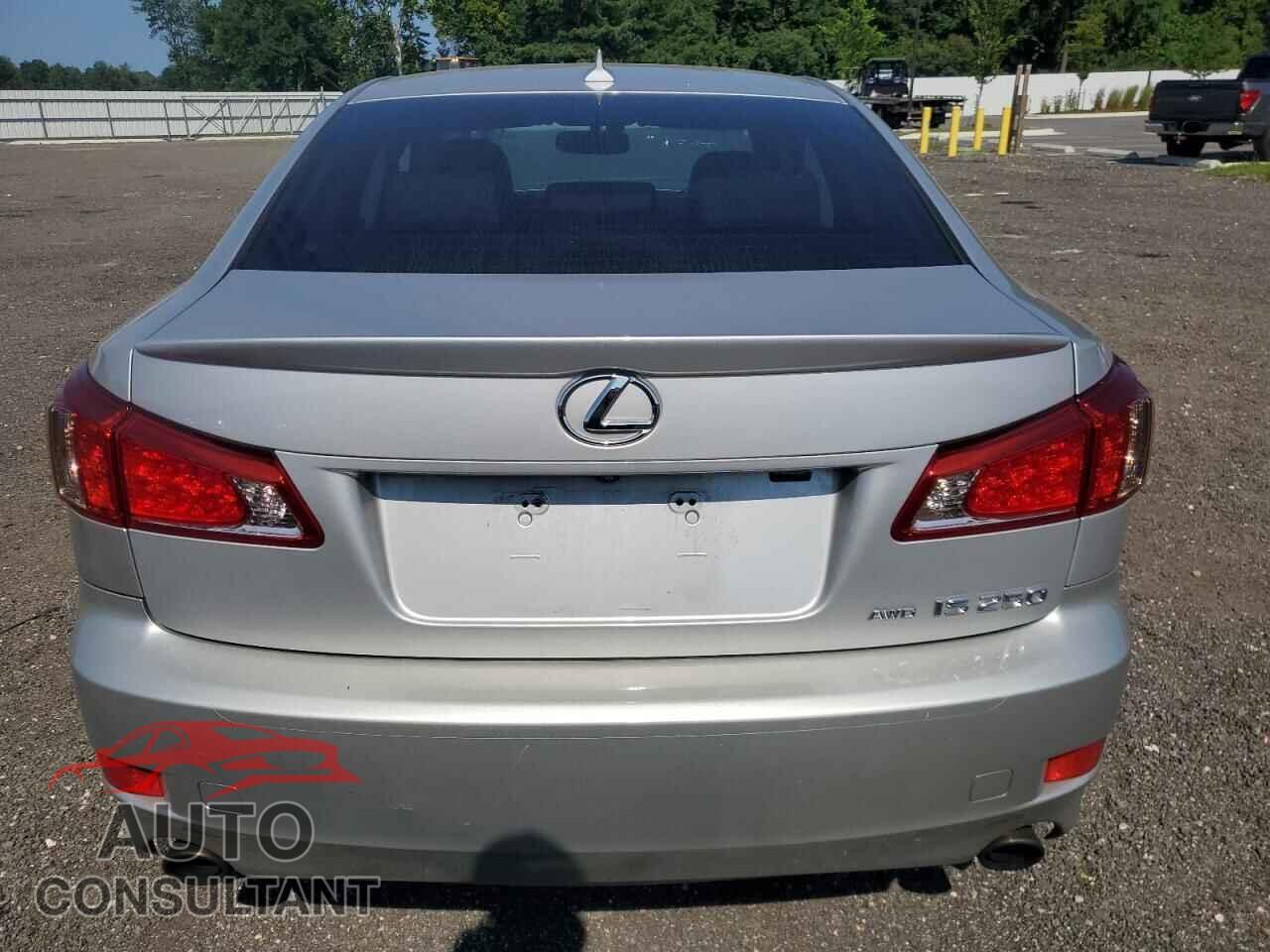 LEXUS IS 2012 - JTHCF5C22C5053732