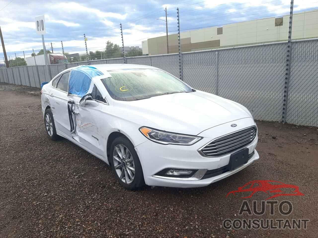 FORD FUSION 2017 - 3FA6P0LU9HR409703