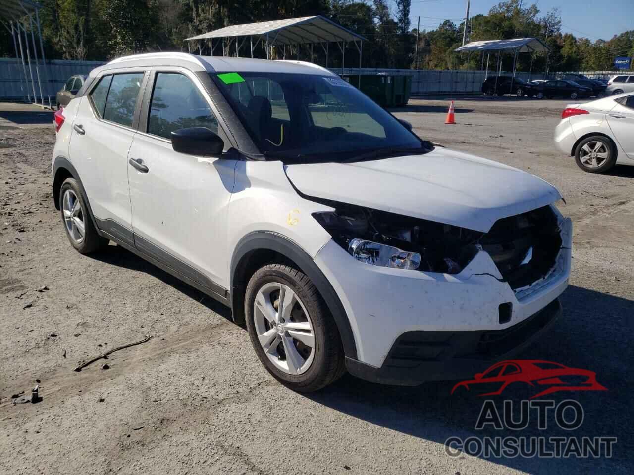 NISSAN KICKS 2018 - 3N1CP5CU7JL524676