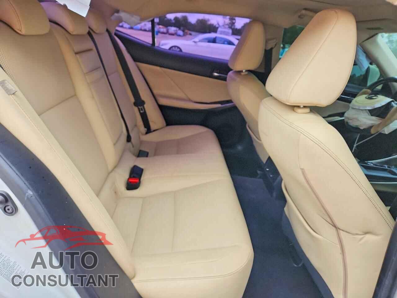 LEXUS IS 2014 - JTHCF1D26E5000963