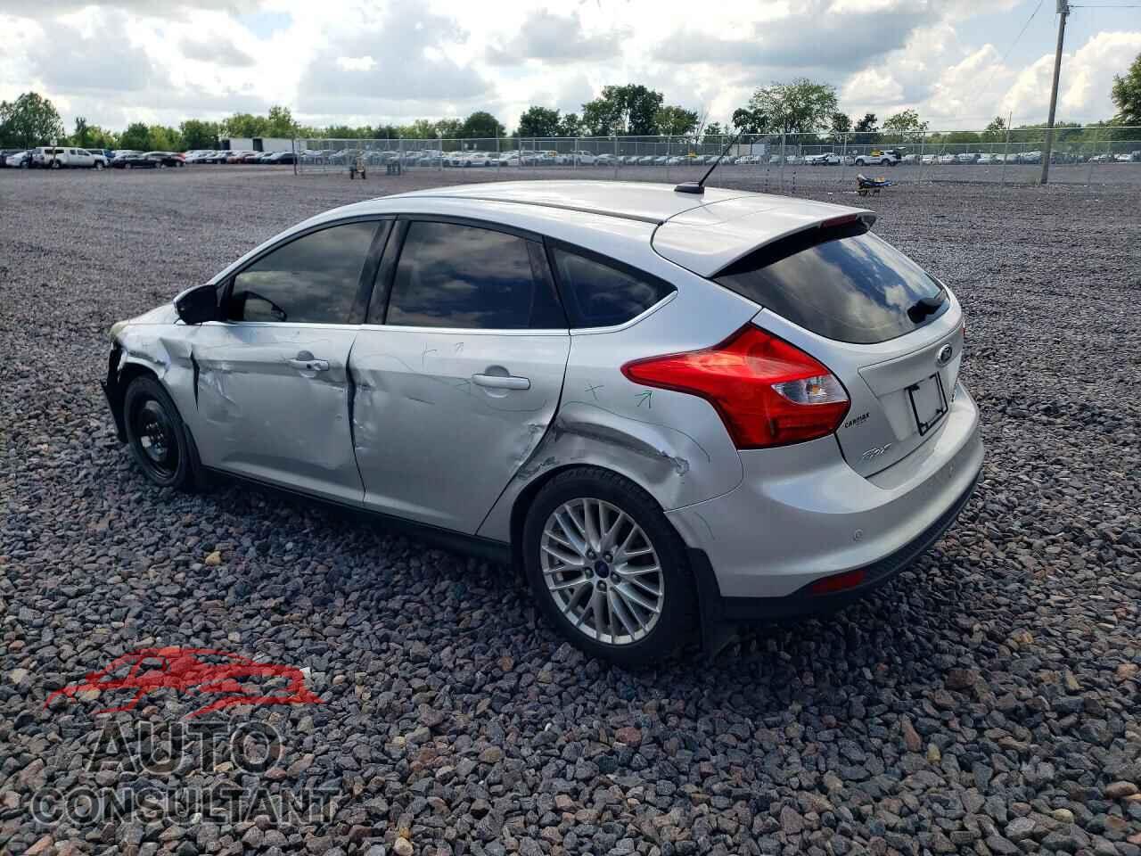 FORD FOCUS 2014 - 1FADP3N27EL463404