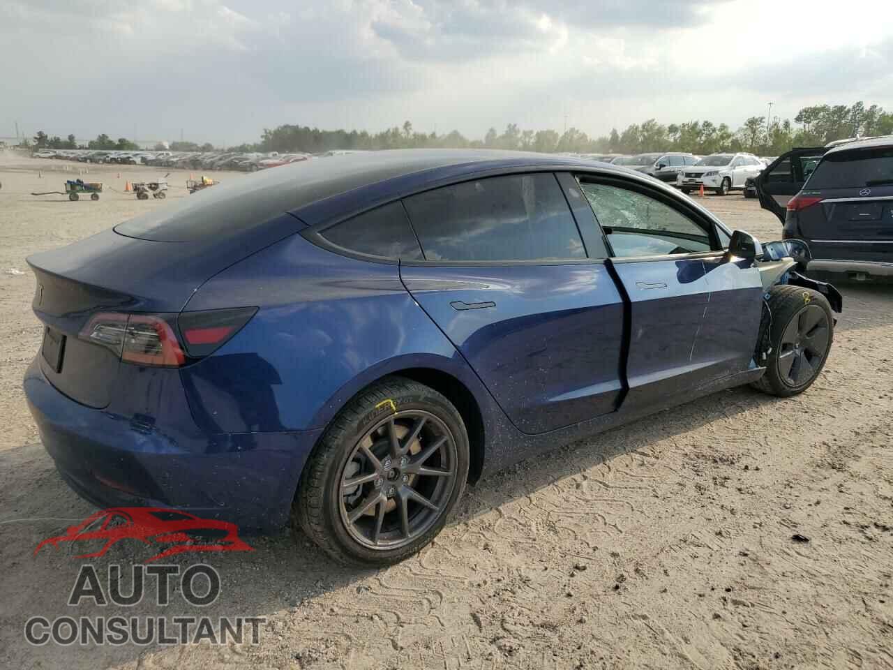TESLA MODEL 3 2023 - 5YJ3E1EA7PF582843