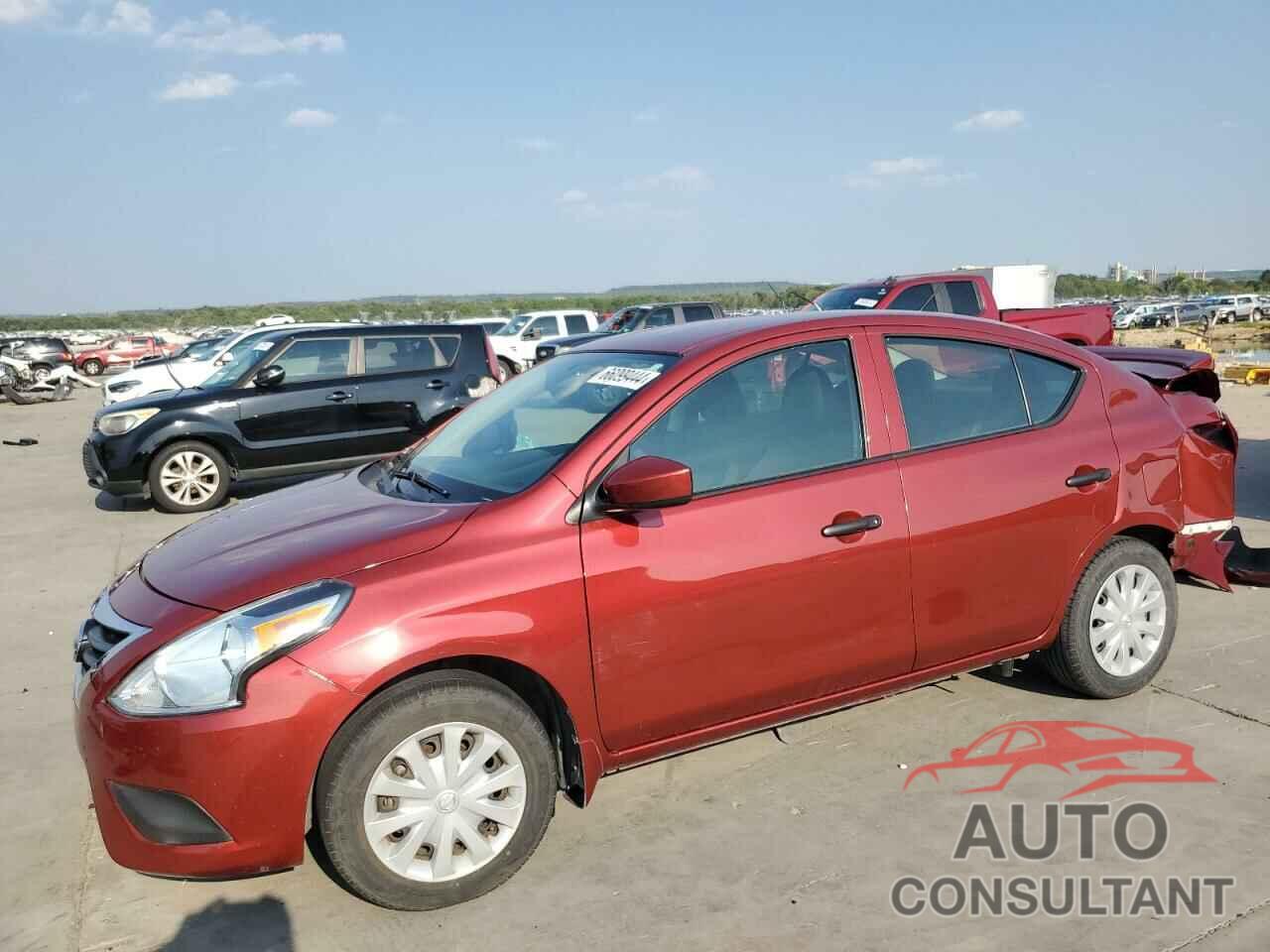 NISSAN VERSA 2019 - 3N1CN7AP8KL813372