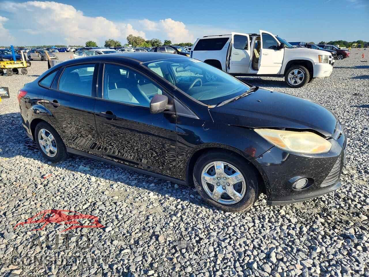 FORD FOCUS 2014 - 1FADP3E23EL339601