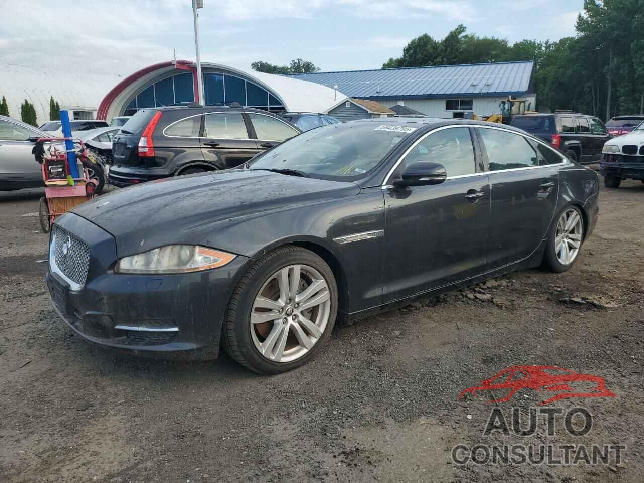 JAGUAR XJ 2013 - SAJWJ2GDXD8V45806