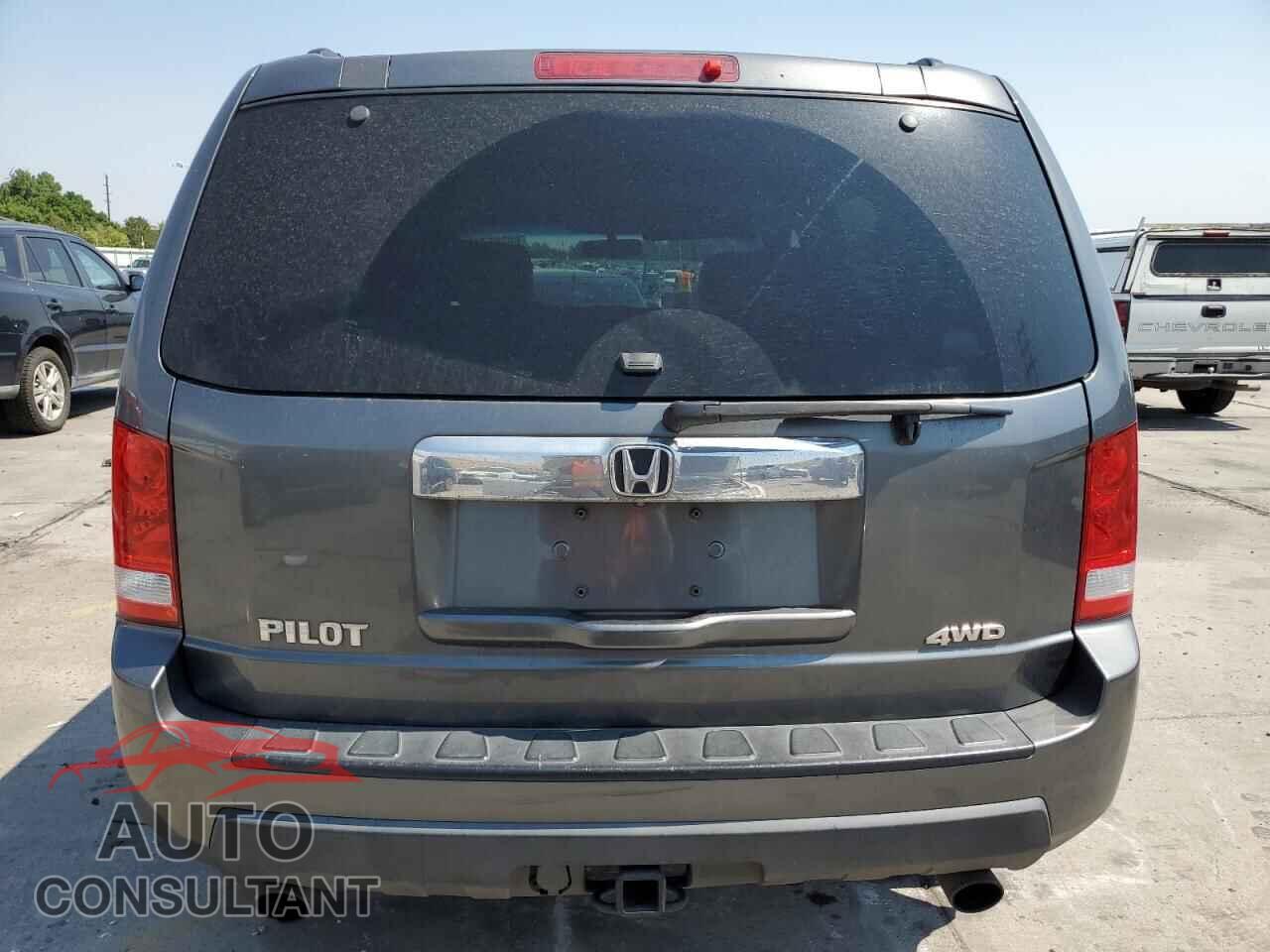 HONDA PILOT 2011 - 5FNYF4H56BB007760
