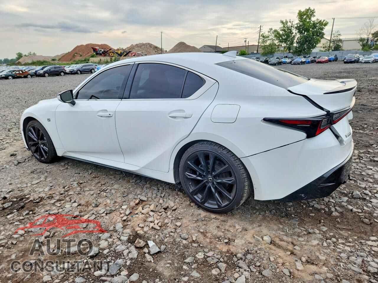 LEXUS IS 2021 - JTHGZ1E26M5018529