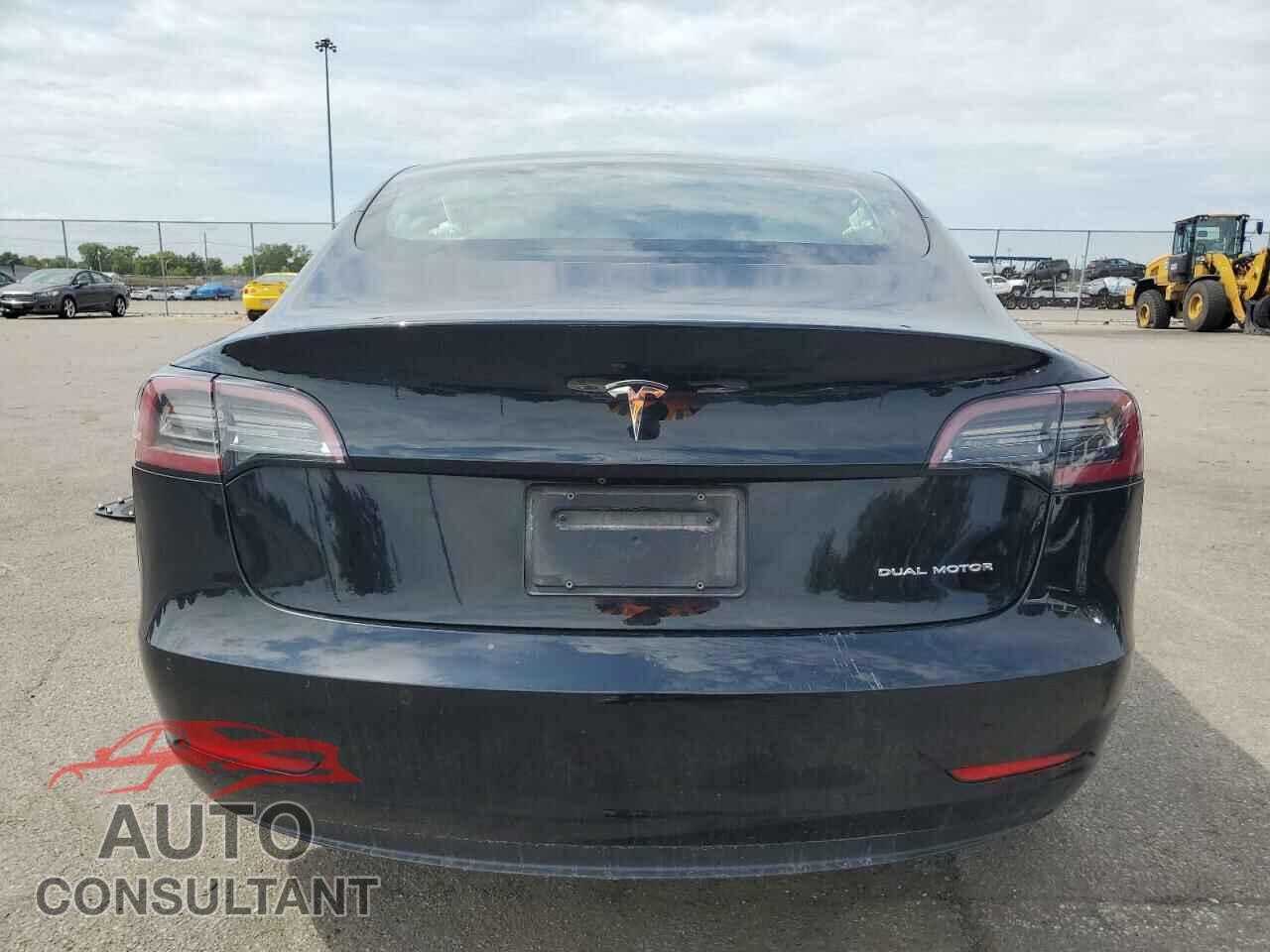 TESLA MODEL 3 2019 - 5YJ3E1EBXKF392259