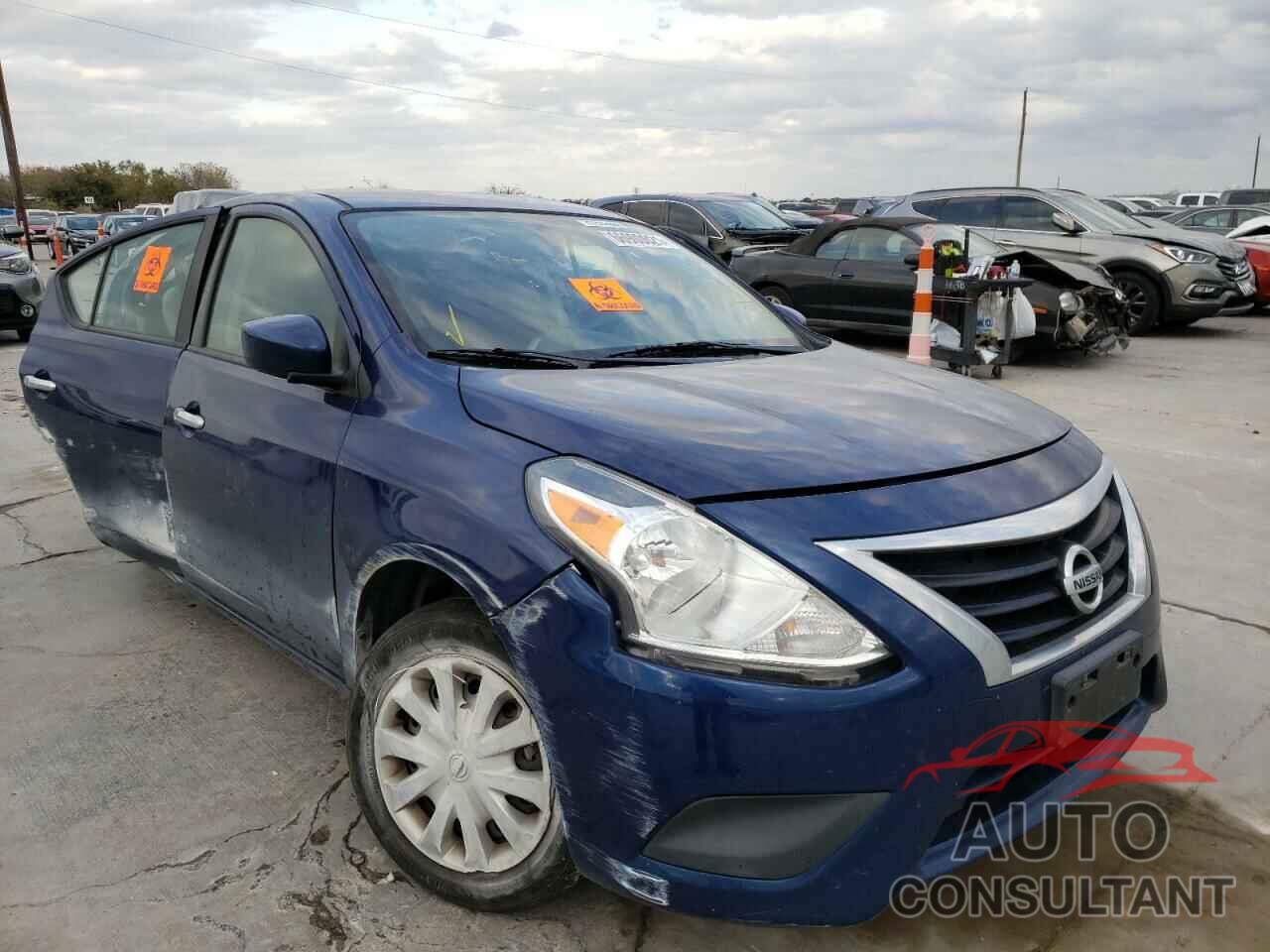 NISSAN VERSA 2018 - 3N1CN7AP7JL818867