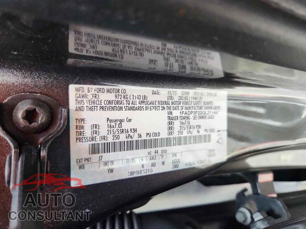FORD FOCUS 2016 - 1FADP3F22GL211447