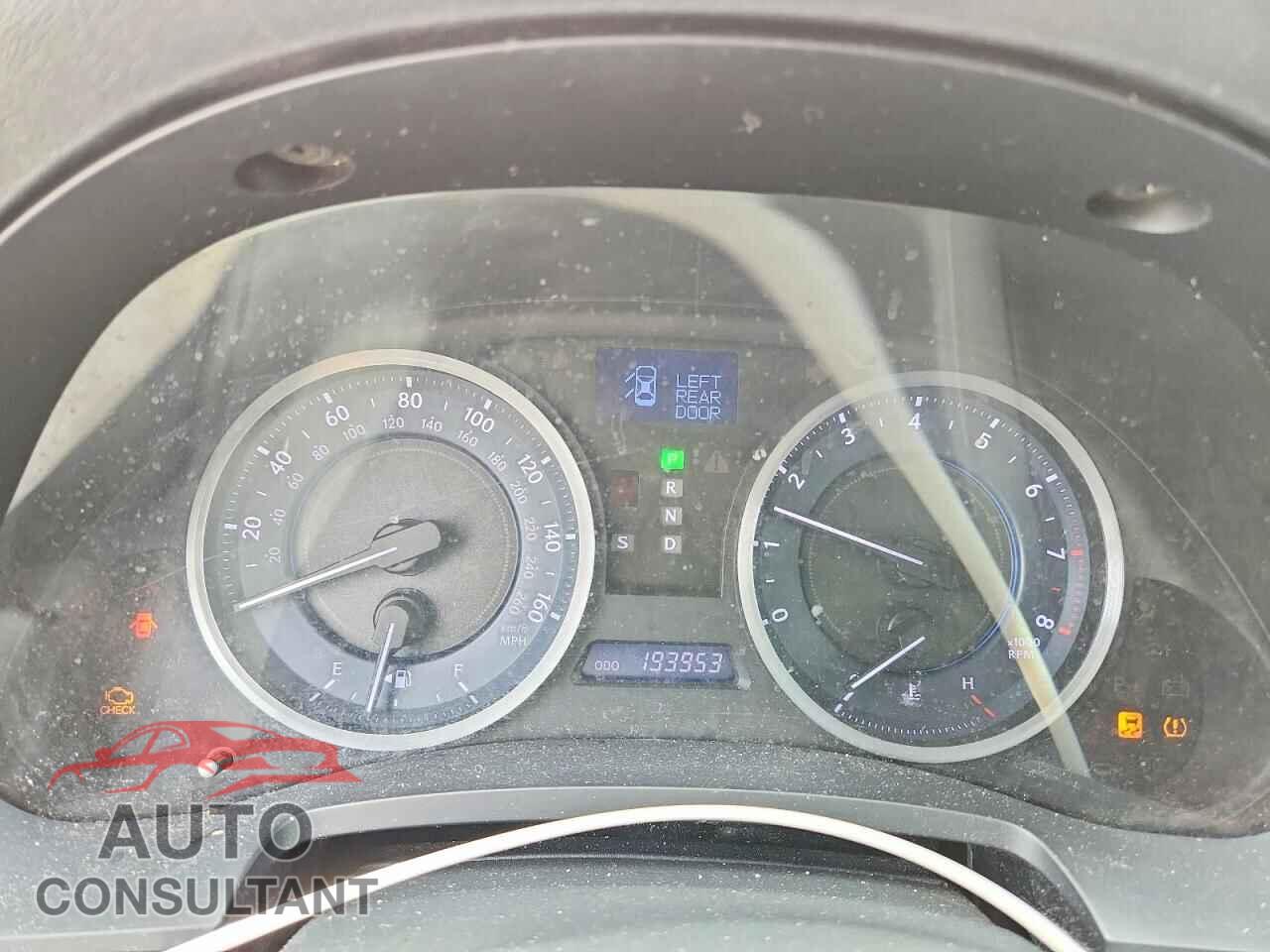 LEXUS IS 2011 - JTHBF5C20B5145495