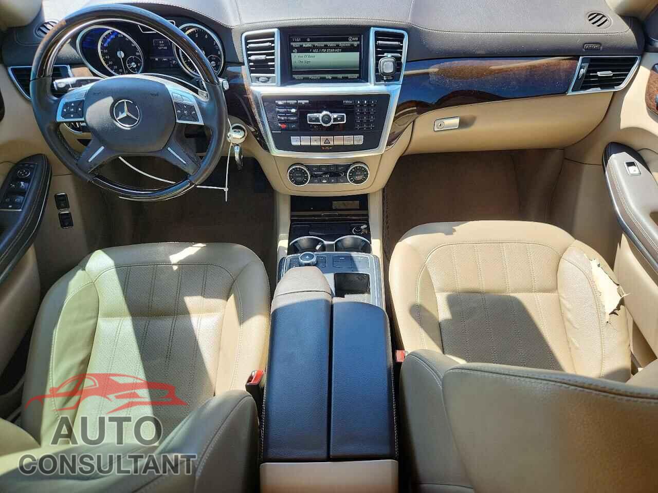 MERCEDES-BENZ GL-CLASS 2013 - 4JGDF7CE7DA242571