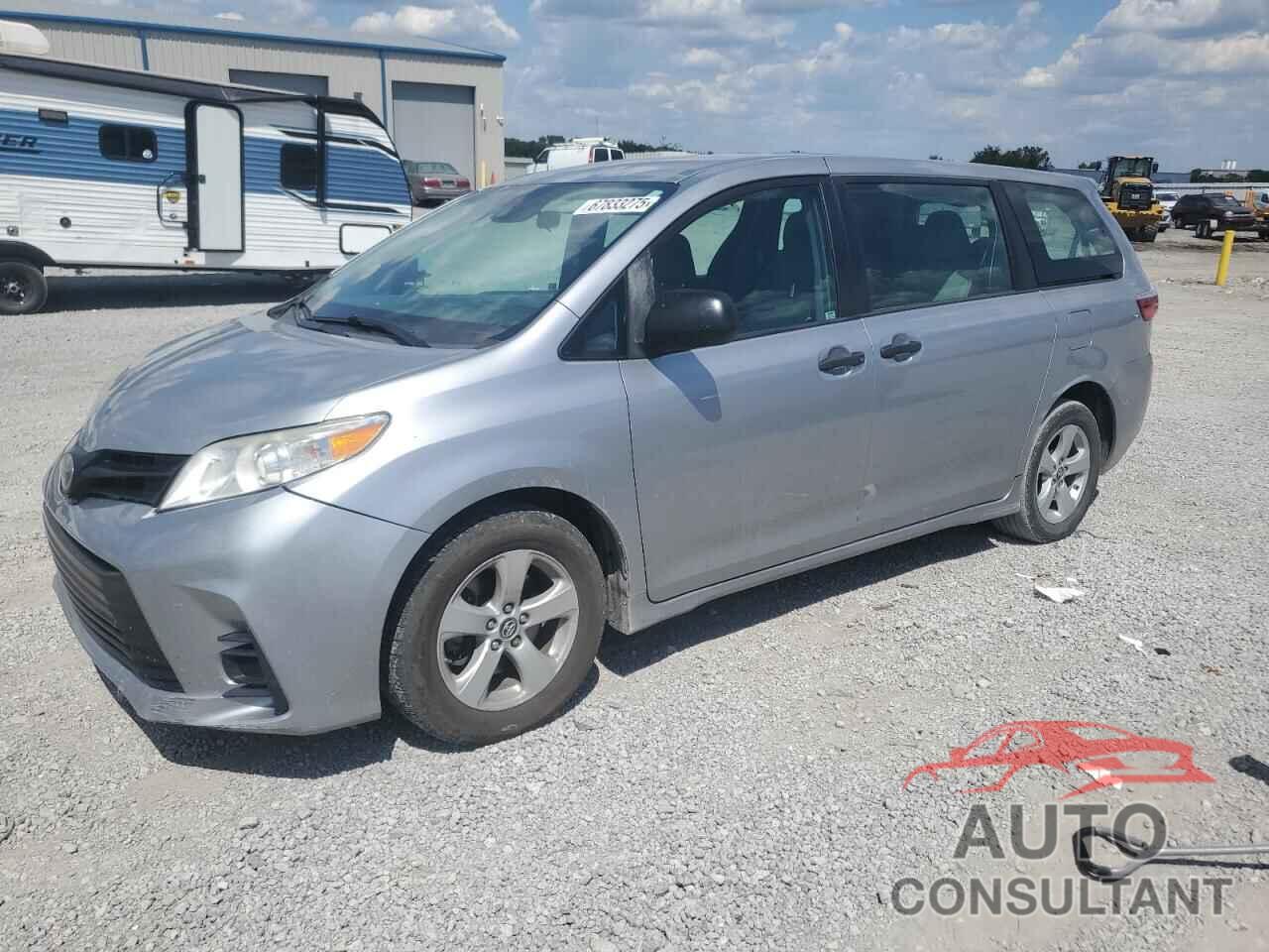 TOYOTA SIENNA 2018 - 5TDZZ3DC3JS952041