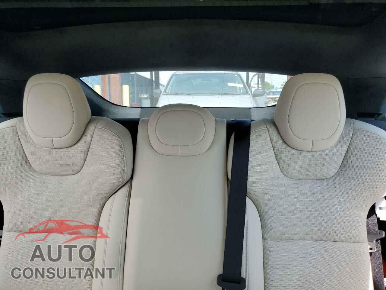 TESLA MODEL S 2021 - 5YJSA1E56MF454129