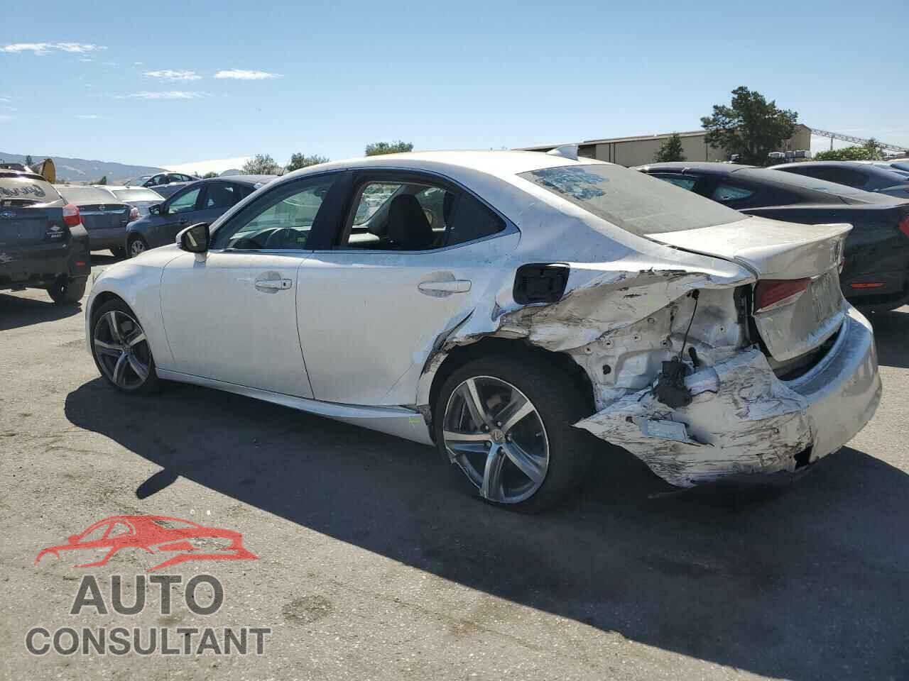LEXUS IS 2018 - JTHBA1D26J5073433