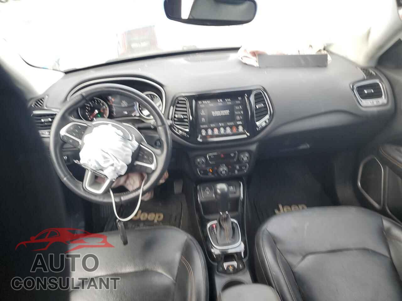 JEEP COMPASS 2018 - 3C4NJCCB4JT374598